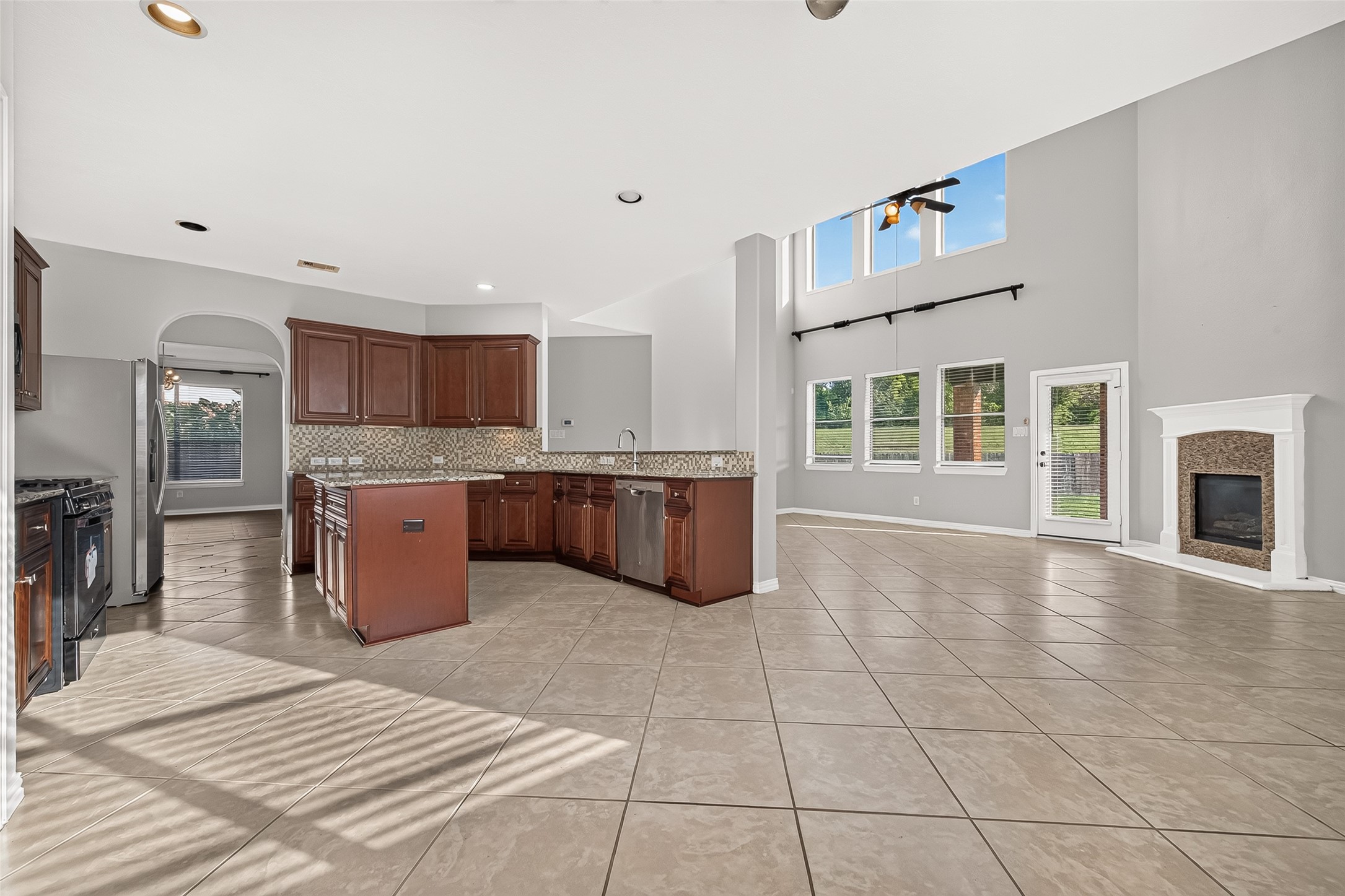 6323 Falling Briar Lane Property Photo 24