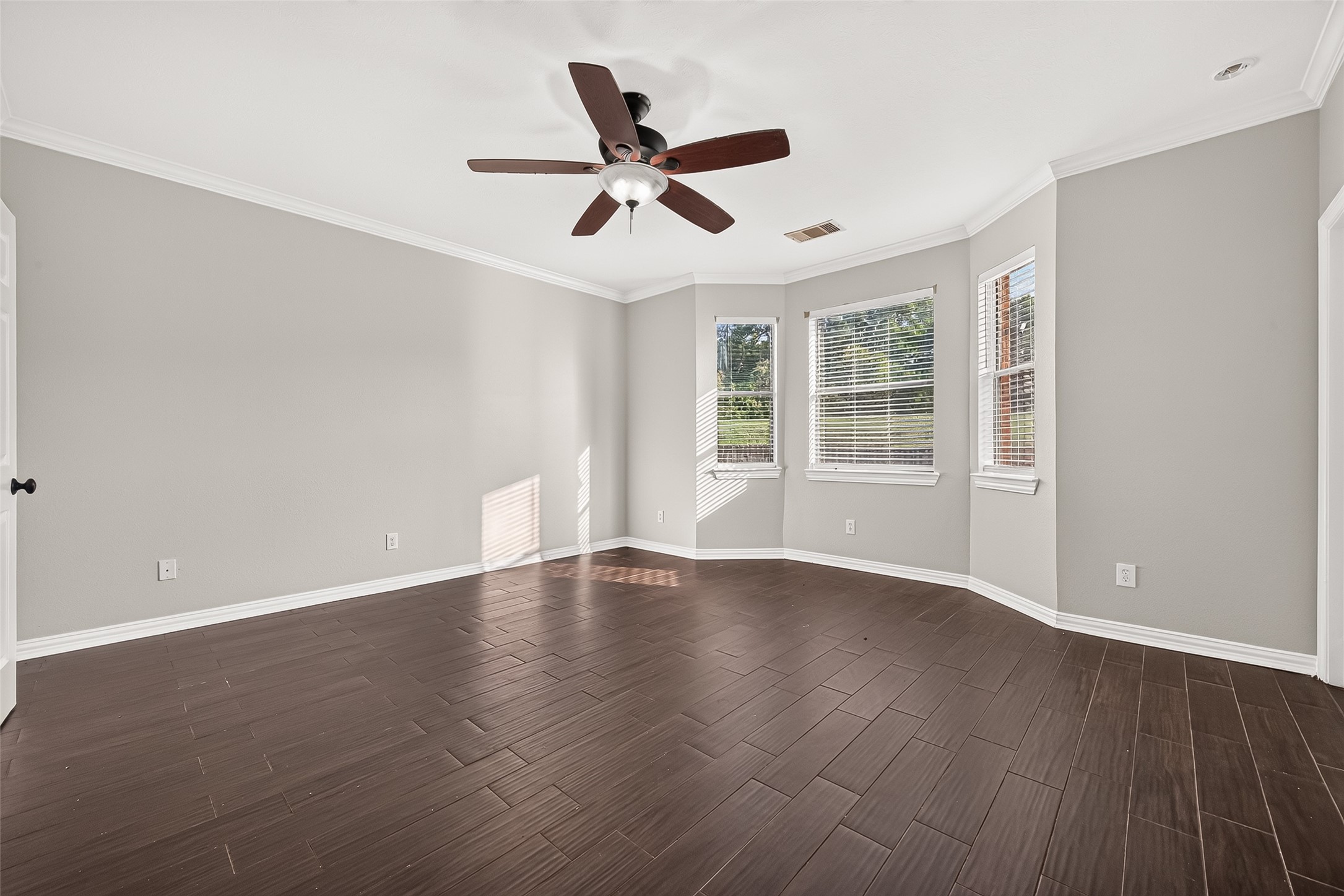 6323 Falling Briar Lane Property Photo 26