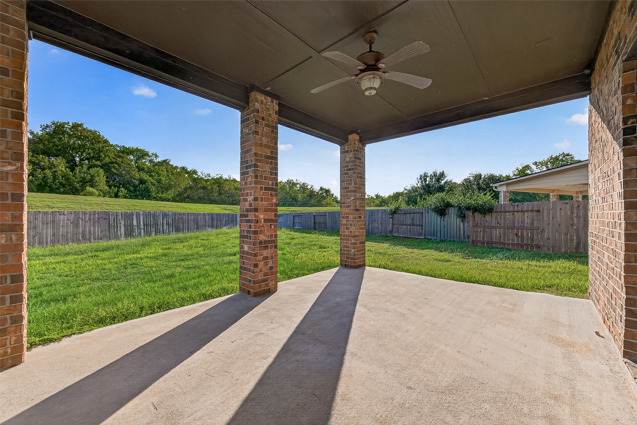 6323 Falling Briar Lane Property Photo 45