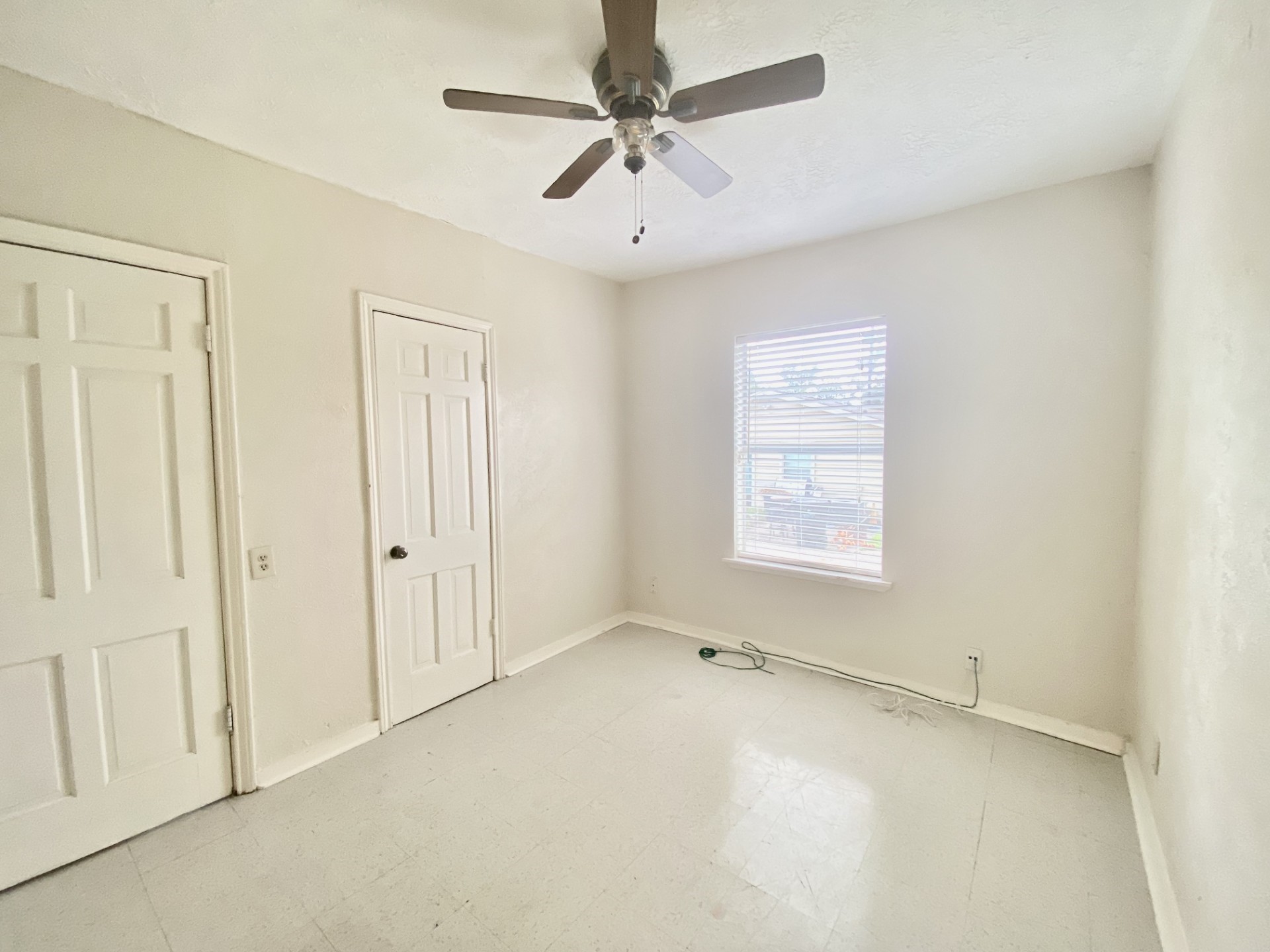 326 Noble Street Property Photo 20