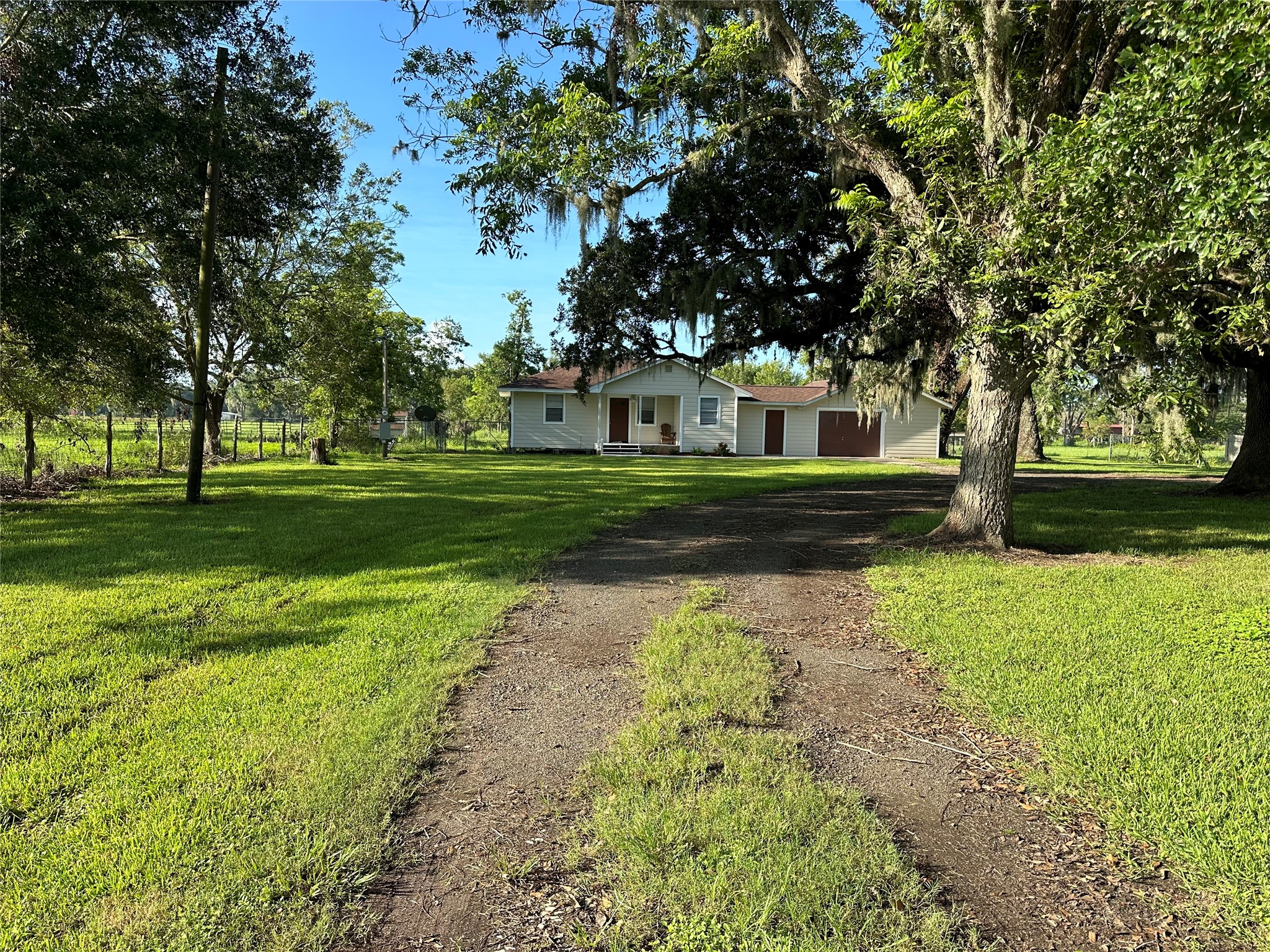 5249 County Road 353 Property Photo 4