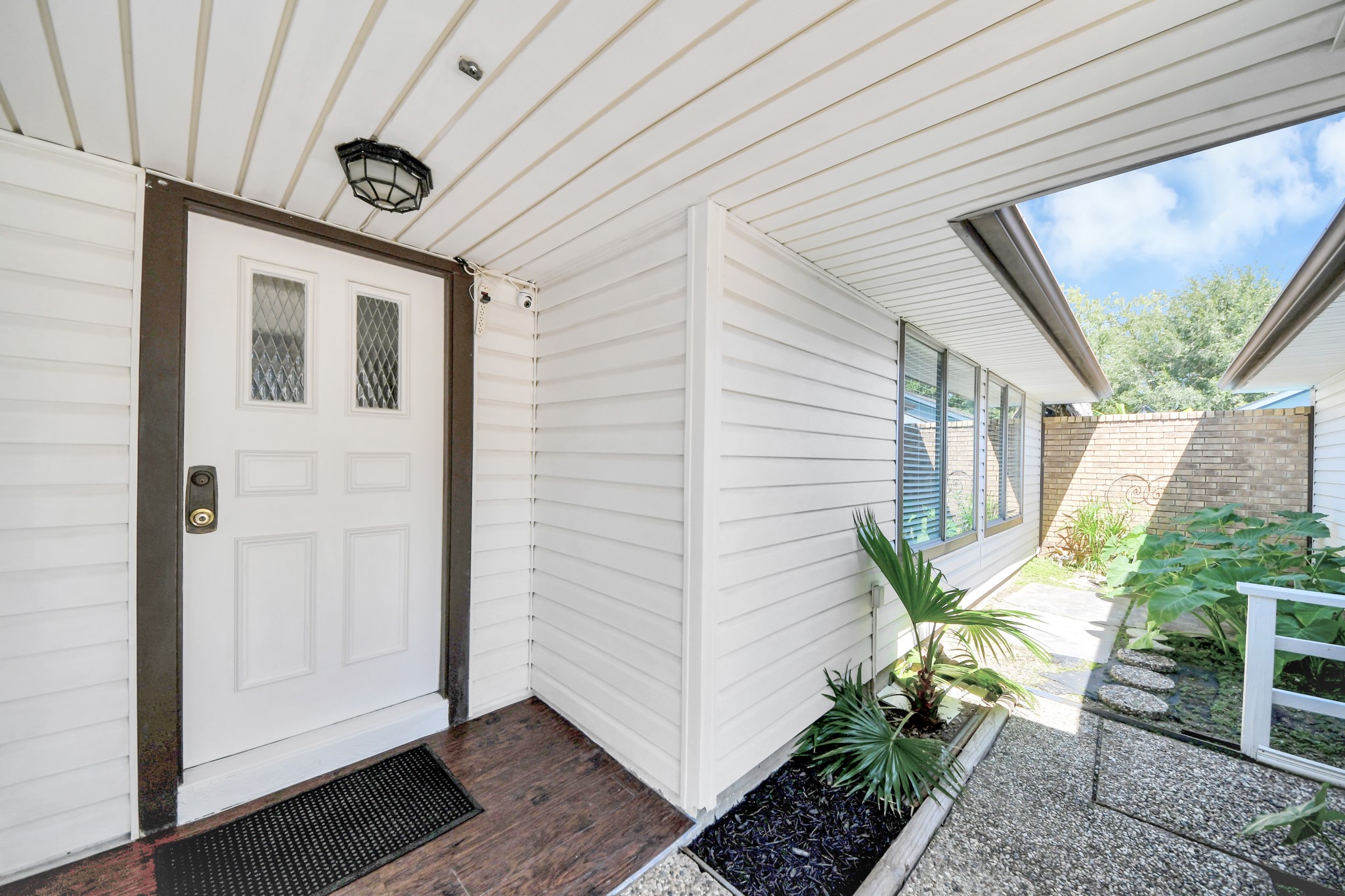 1723 Plumbwood Way Property Photo 6