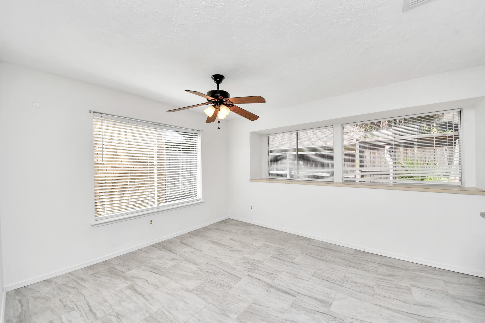 1723 Plumbwood Way Property Photo 13