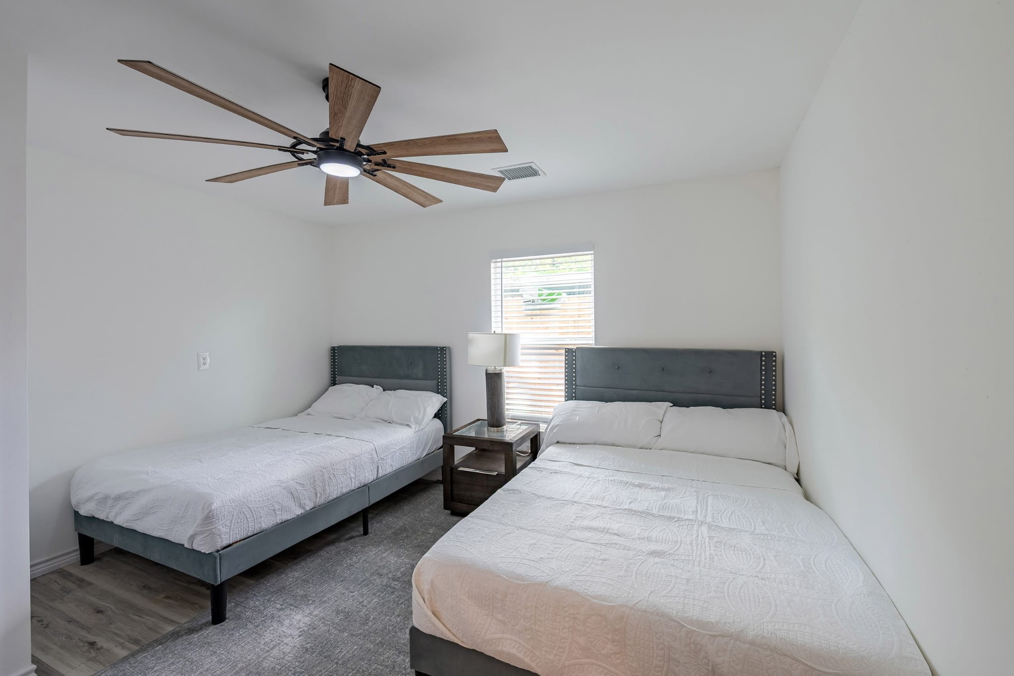 4805 Southwind Street Property Photo 14