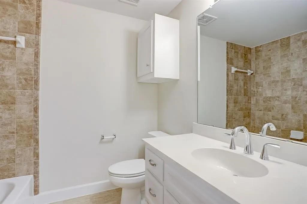 11512 Main Cypress Drive Property Photo 12