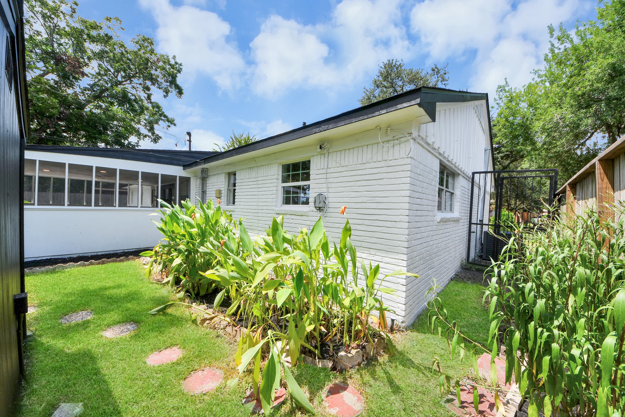5619 Duxbury Street Property Photo 44