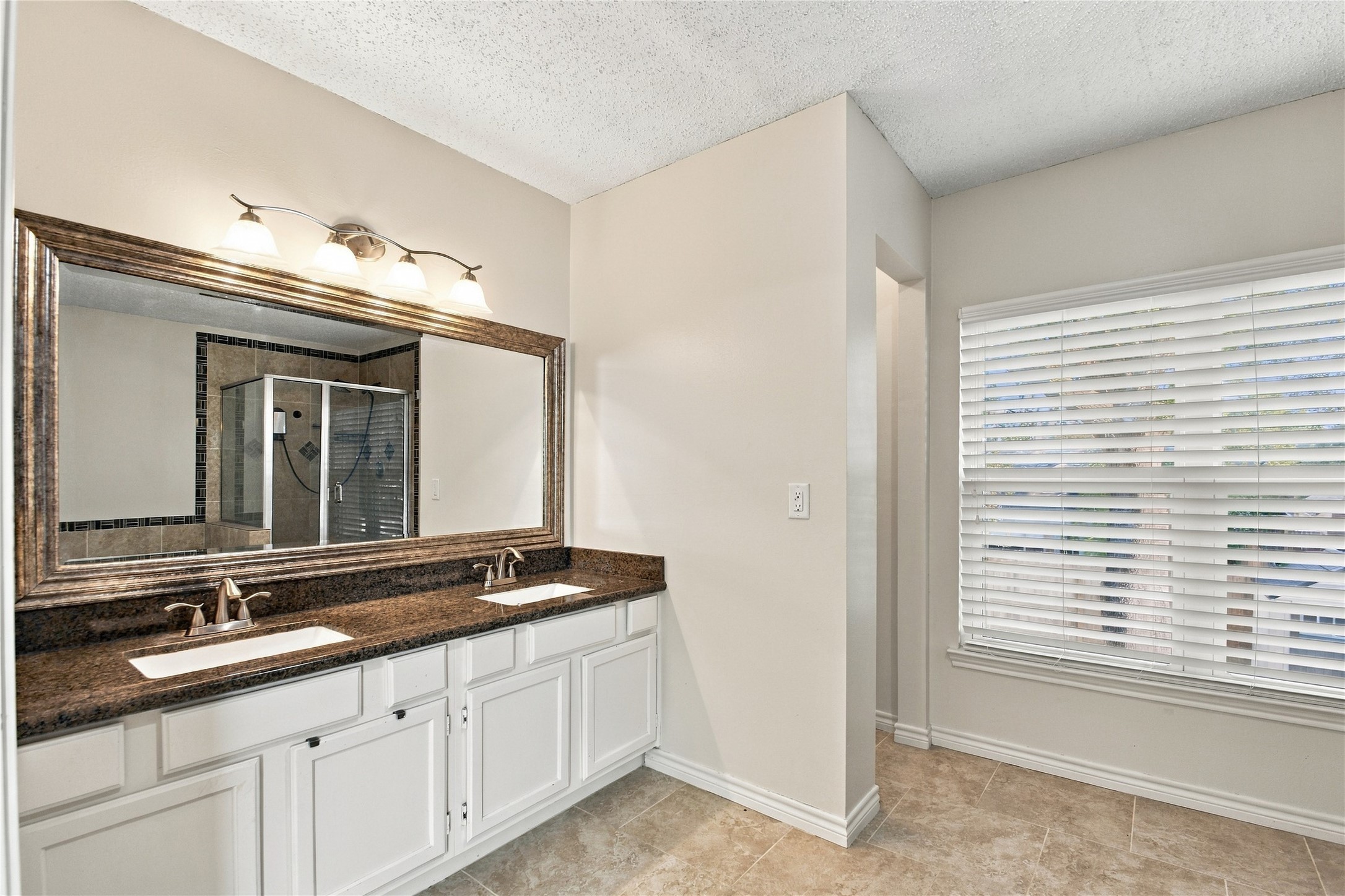 21218 Park Willow Drive Property Photo 13