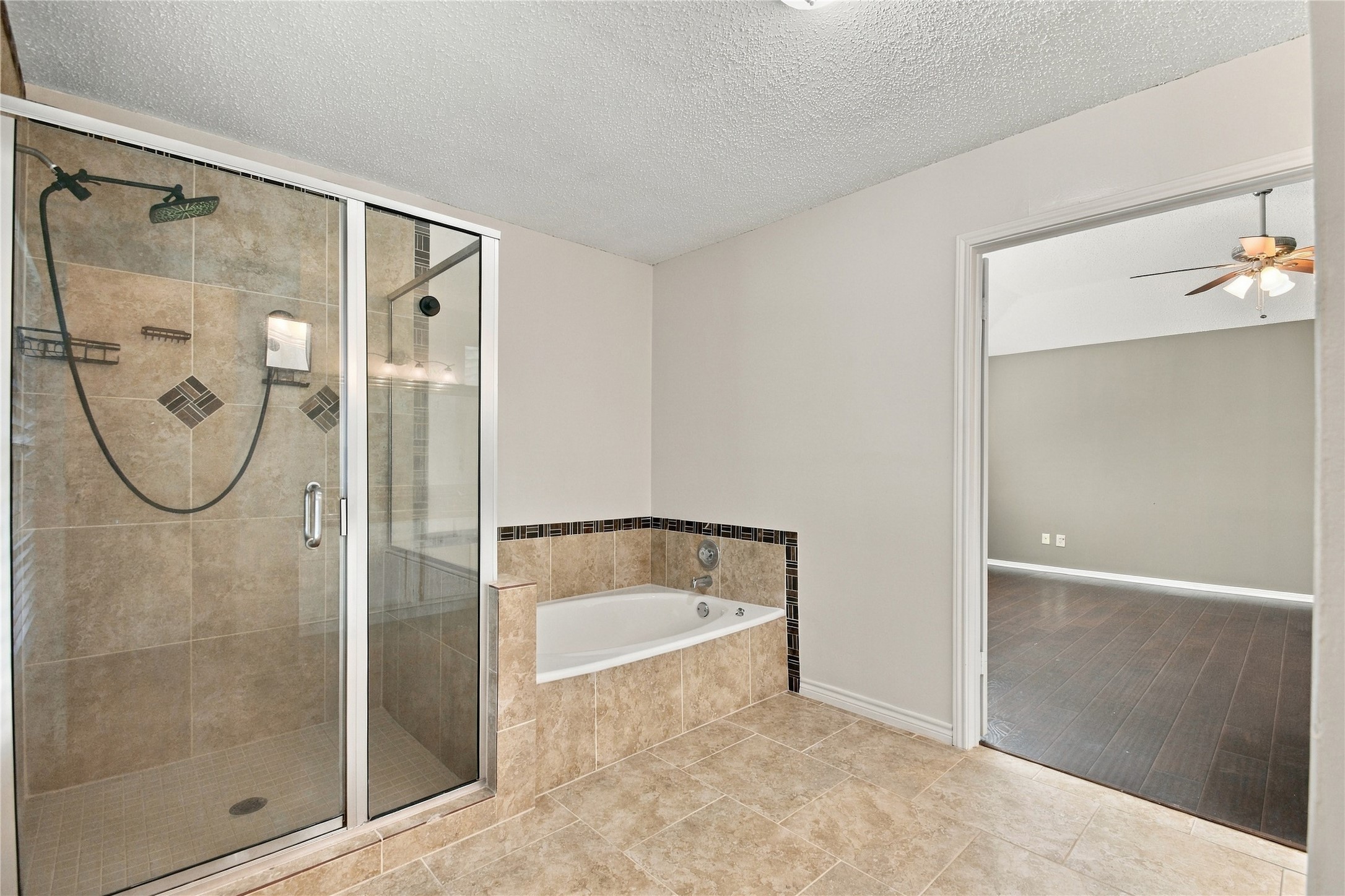 21218 Park Willow Drive Property Photo 14