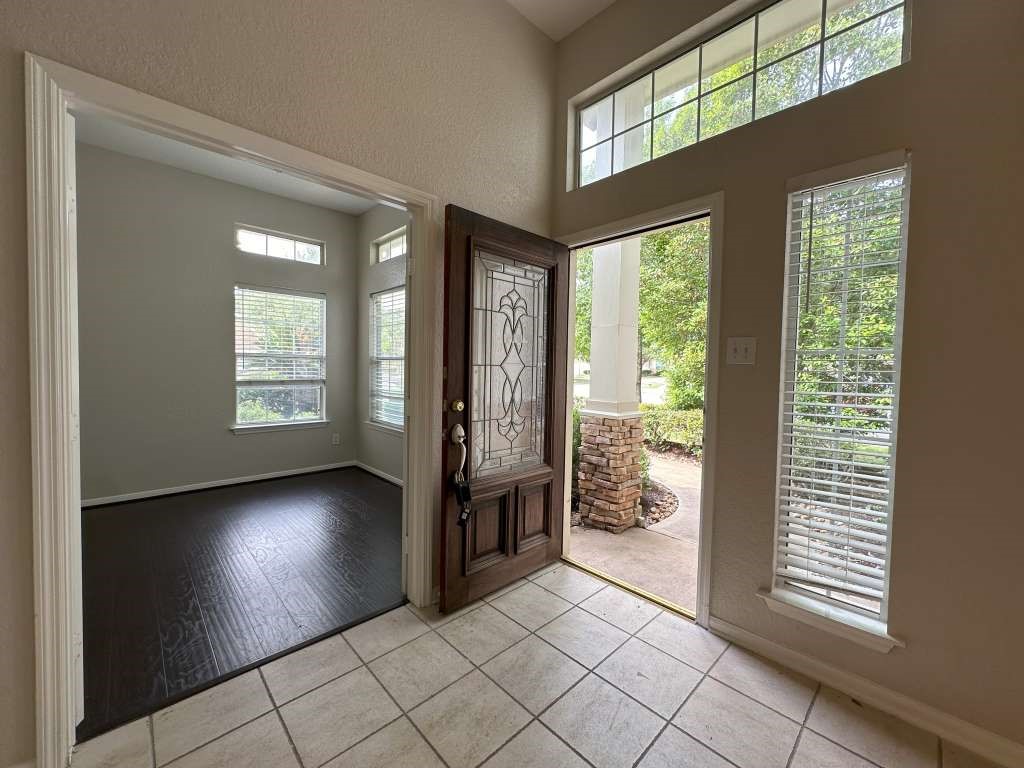 7203 Welshwood Lane Property Photo 2