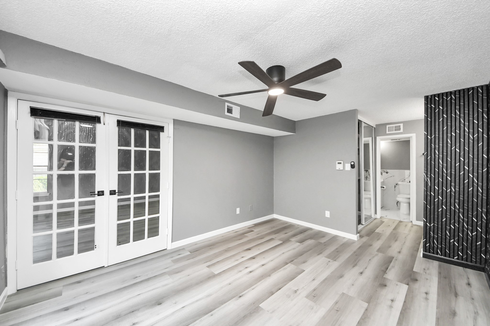 6281 Ludington Drive 817 Property Photo 35
