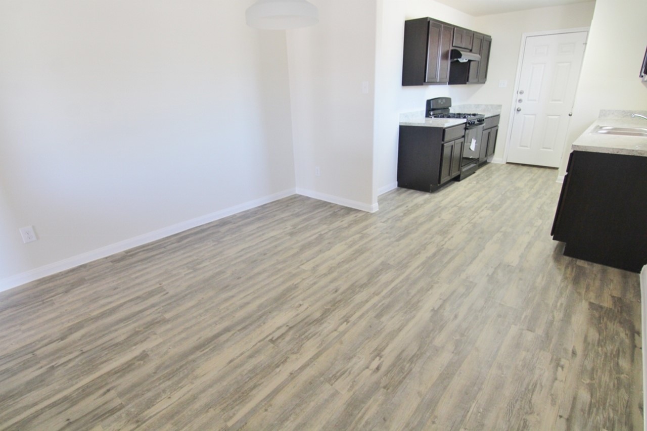 4335 Almeda Meadows Drive Property Photo 2