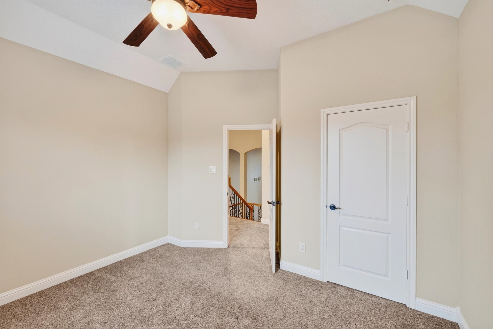 7606 Courtney Manor Lane Property Photo 28