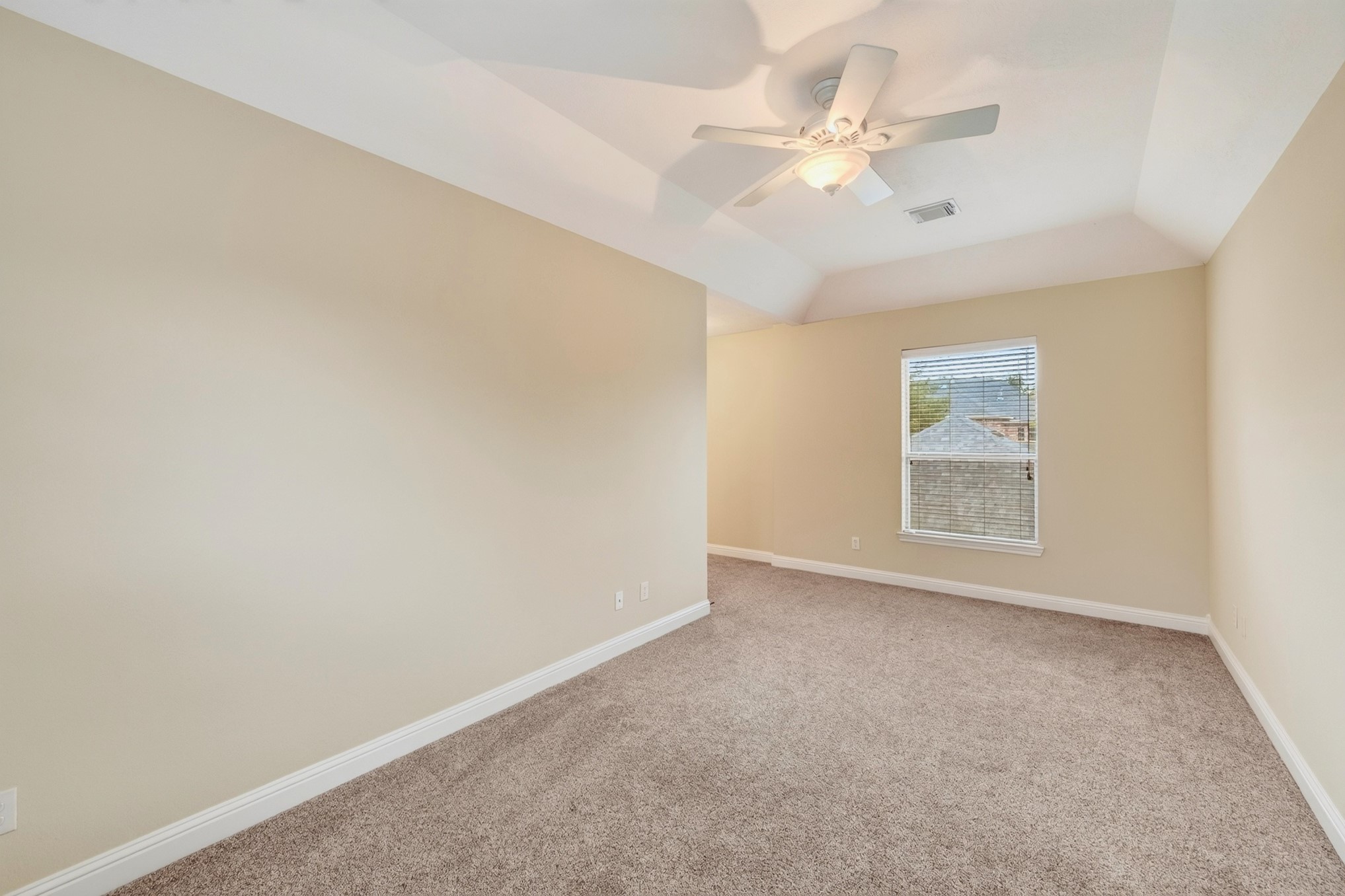 7606 Courtney Manor Lane Property Photo 33