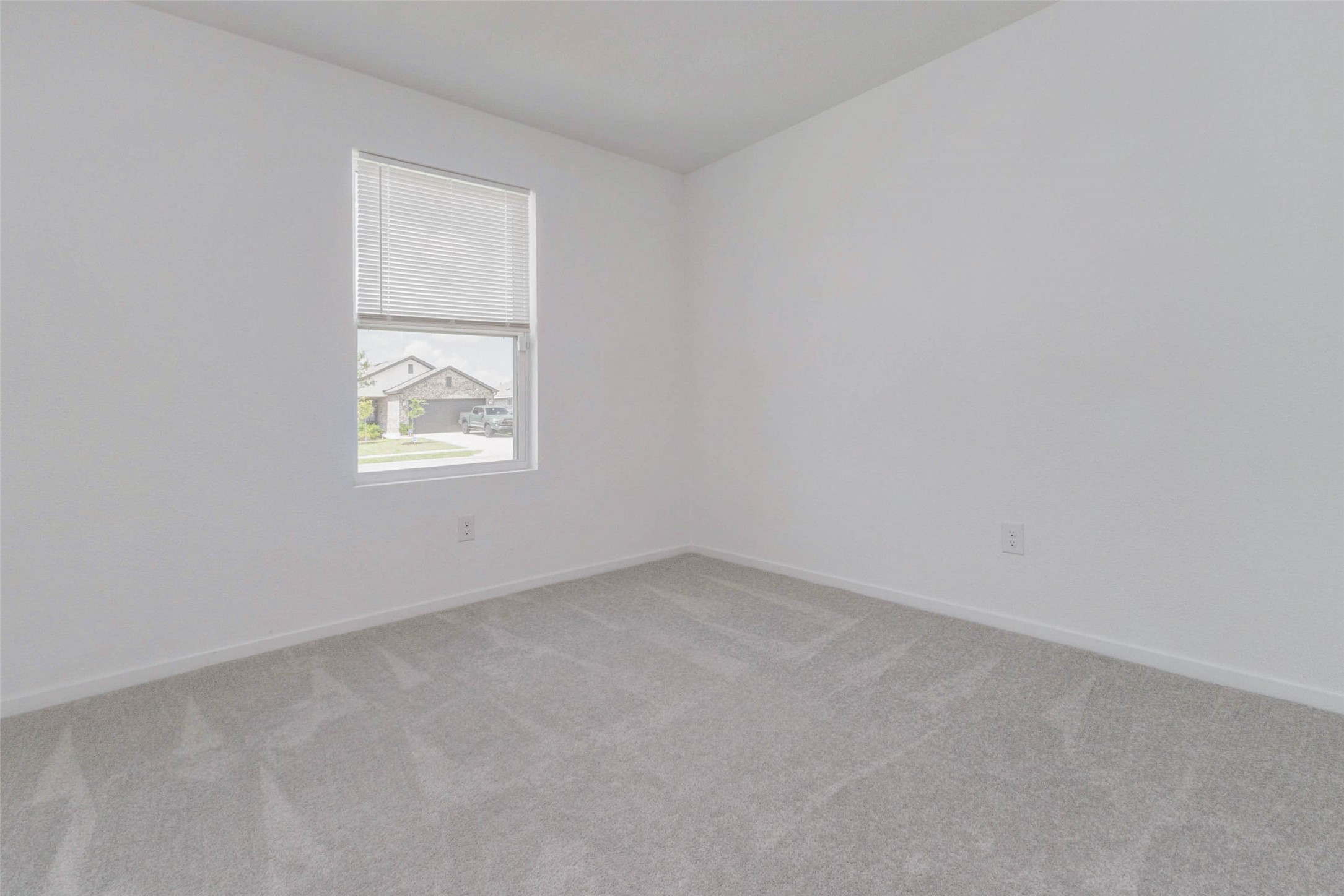 1631 Country View Drive Property Photo 5