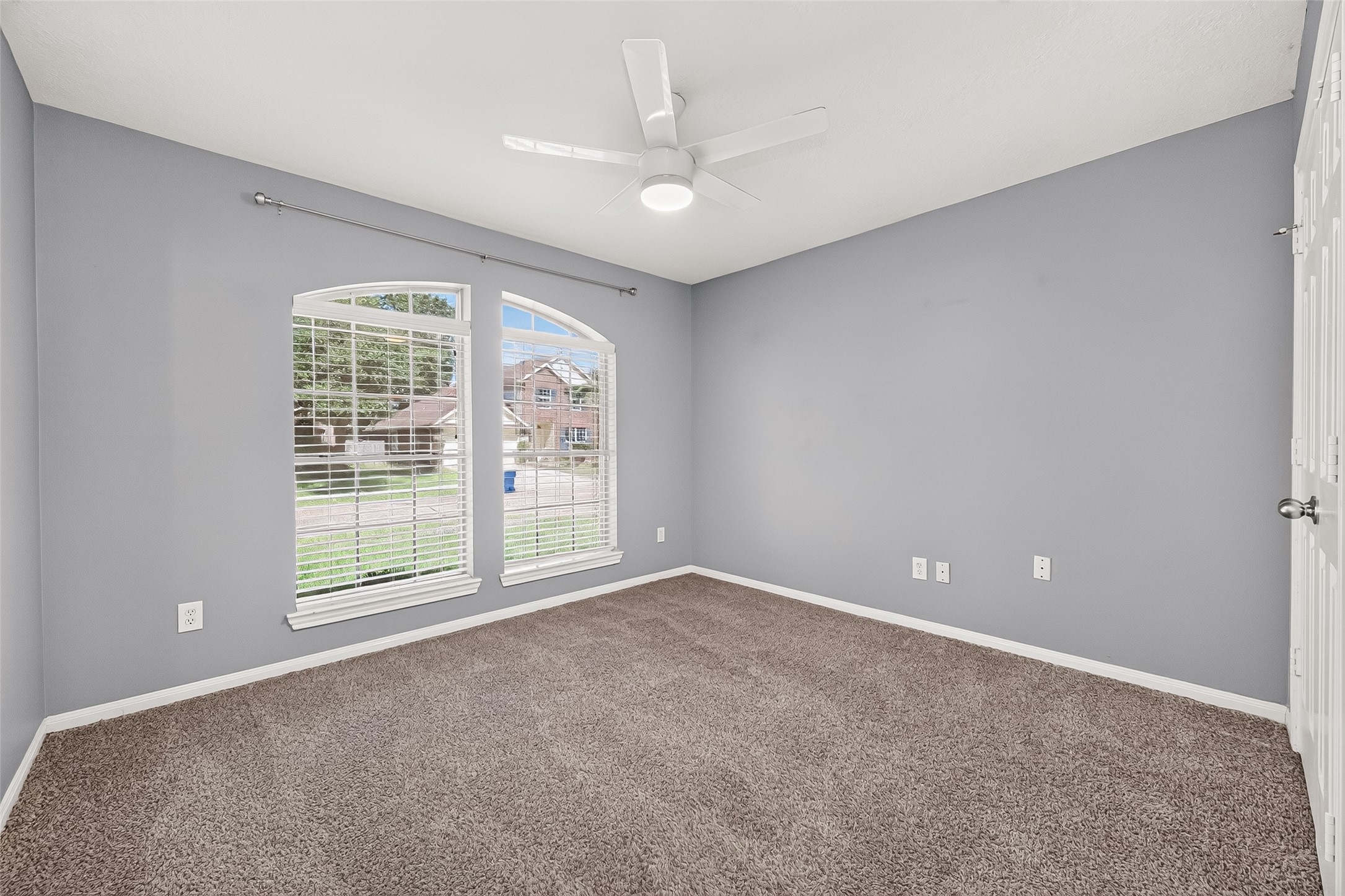 6910 Renata Circle Property Photo 4