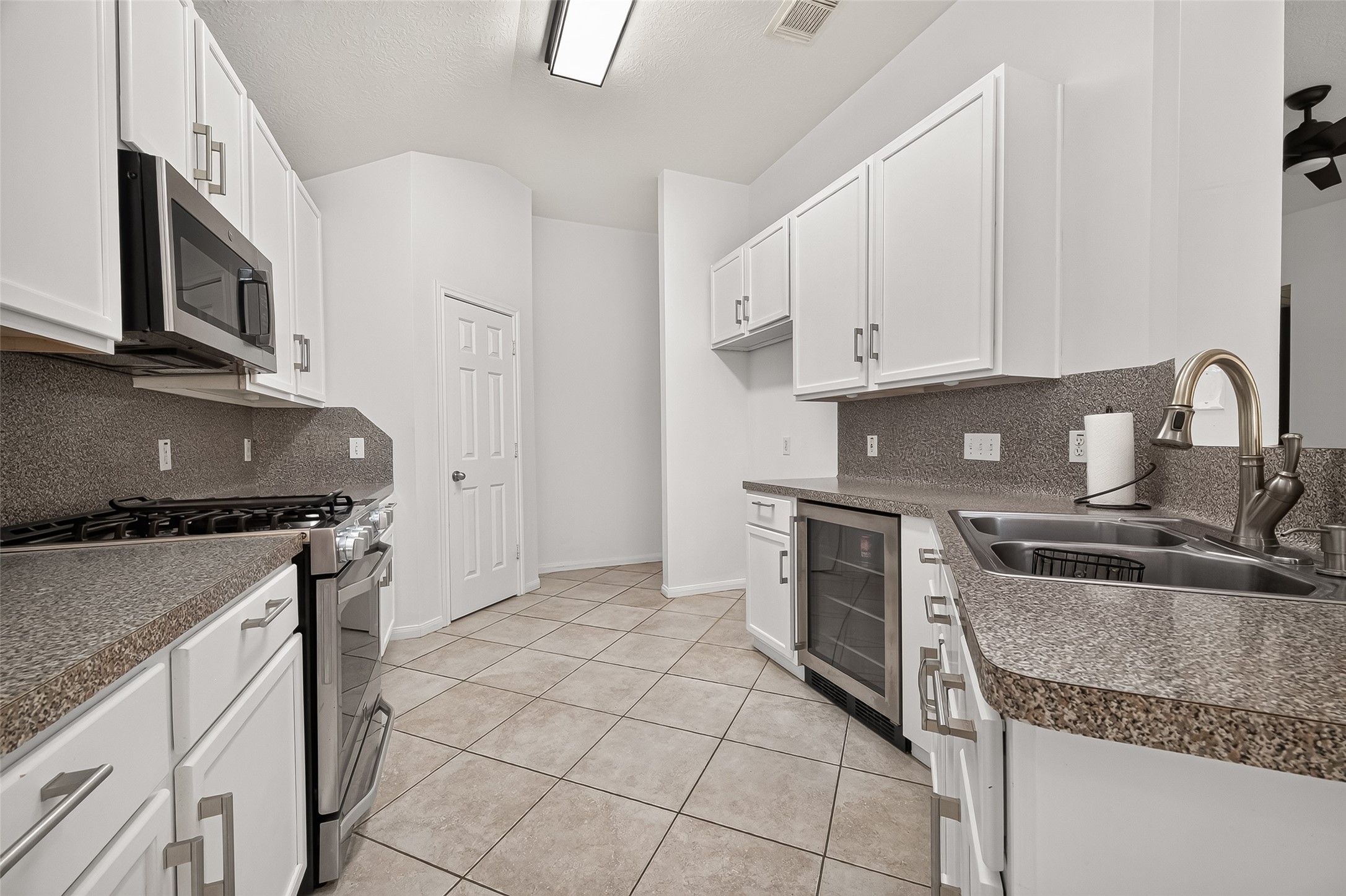 6910 Renata Circle Property Photo 12
