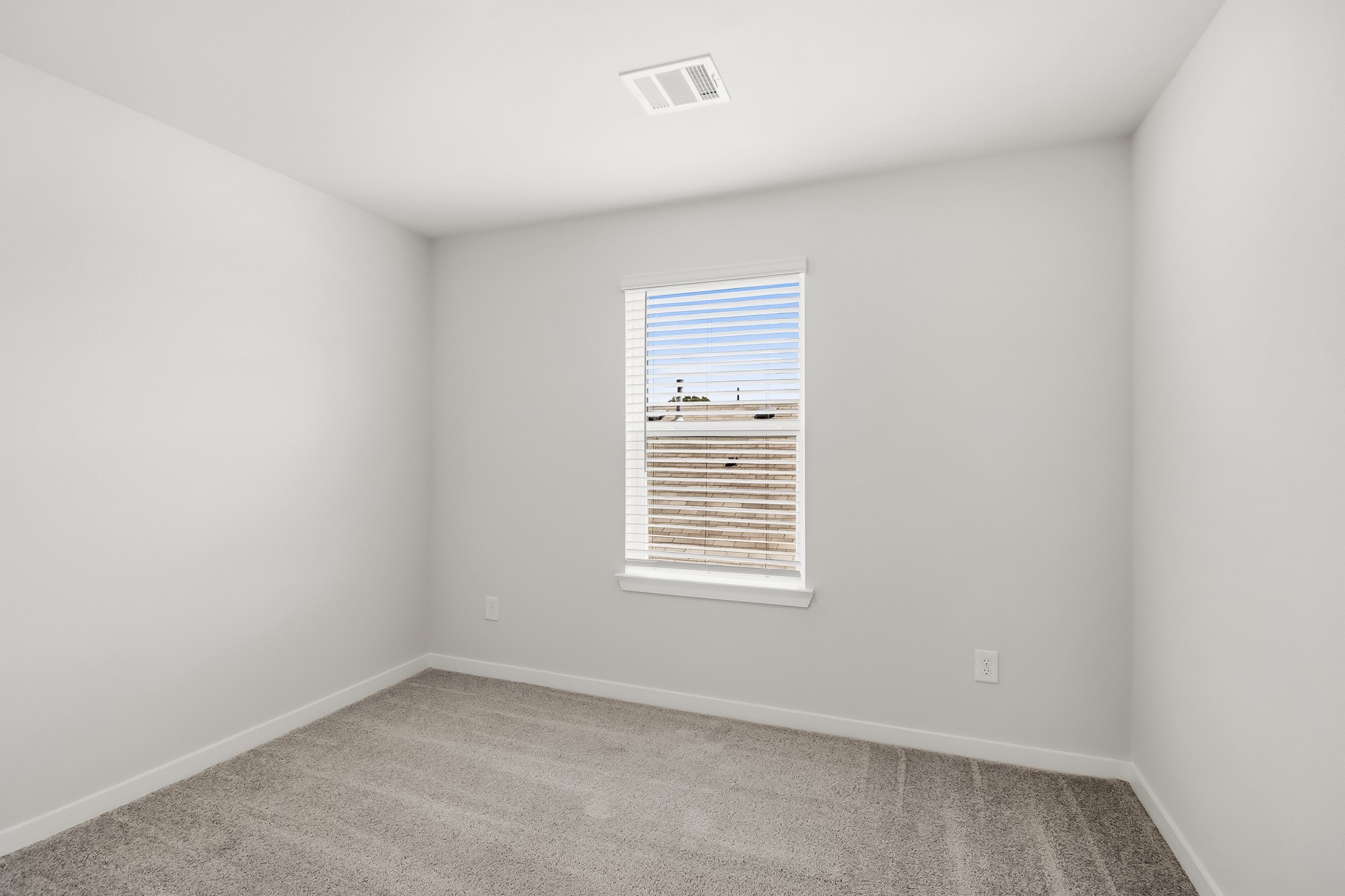 1886 Redwood Lane Property Photo 13