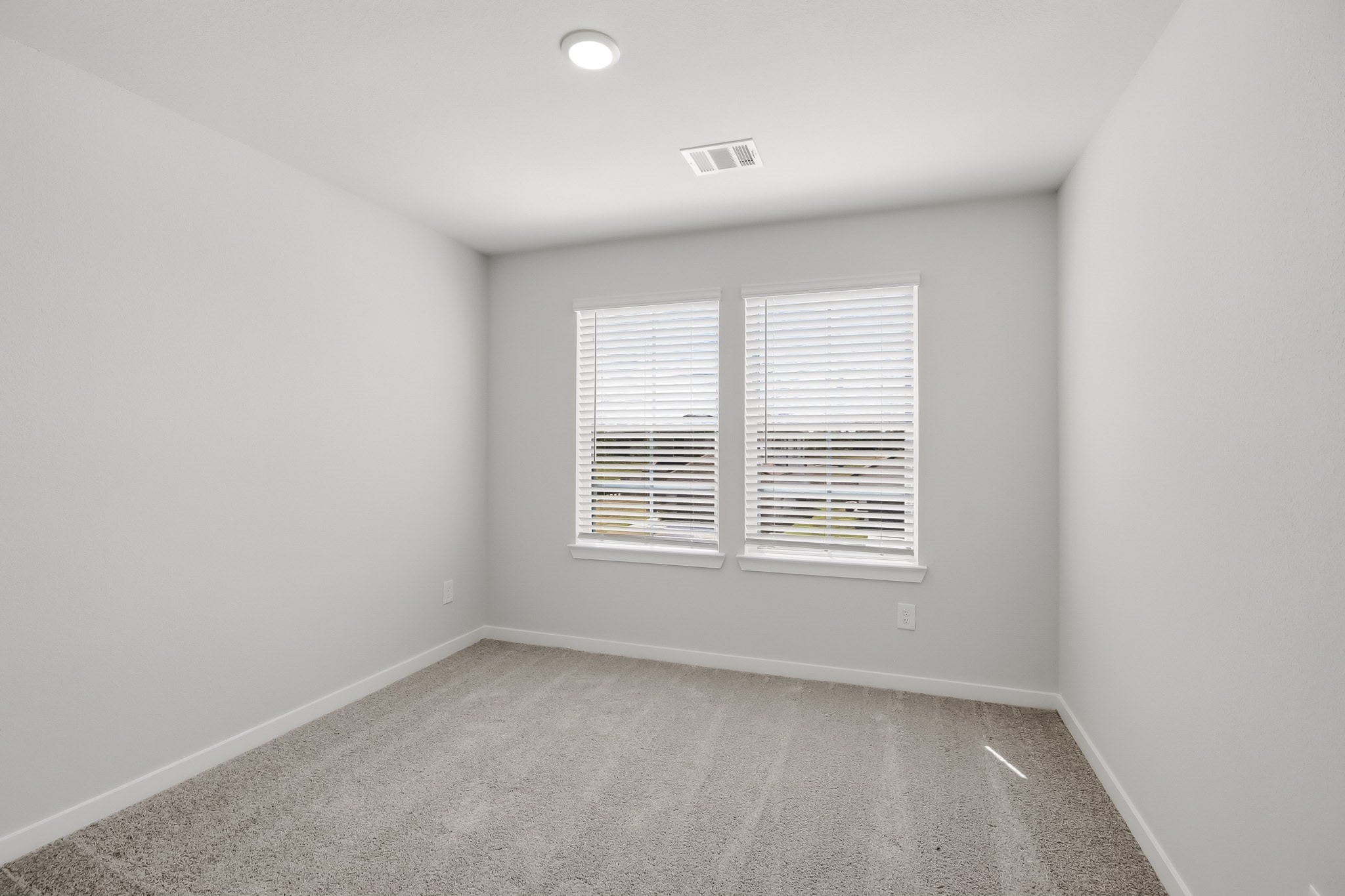 1886 Redwood Lane Property Photo 15
