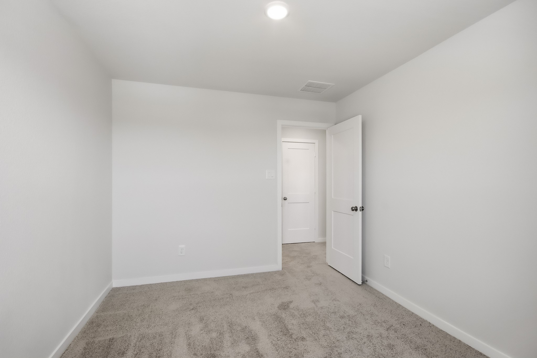 1886 Redwood Lane Property Photo 18