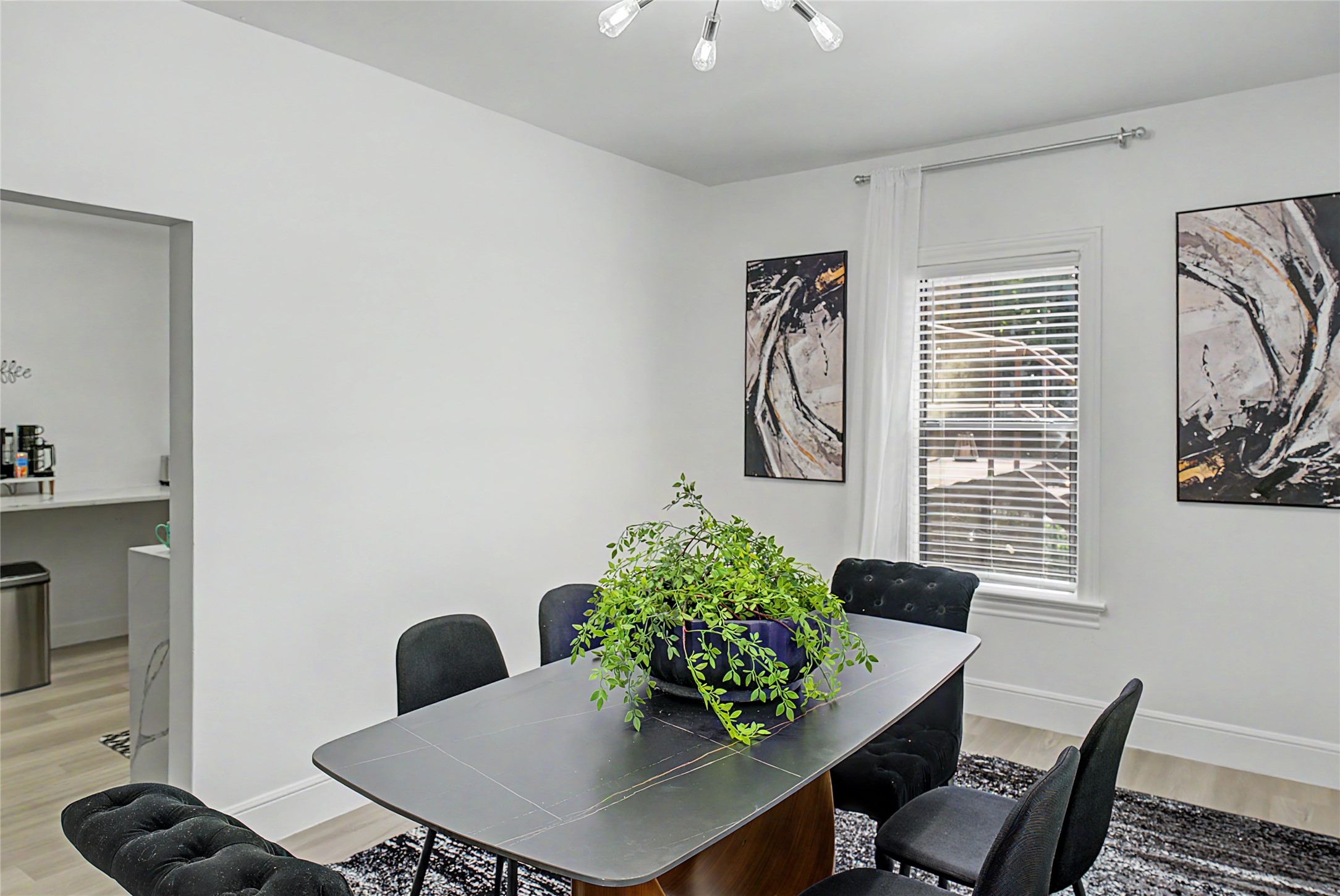 1904 Elmen Street Property Photo 17