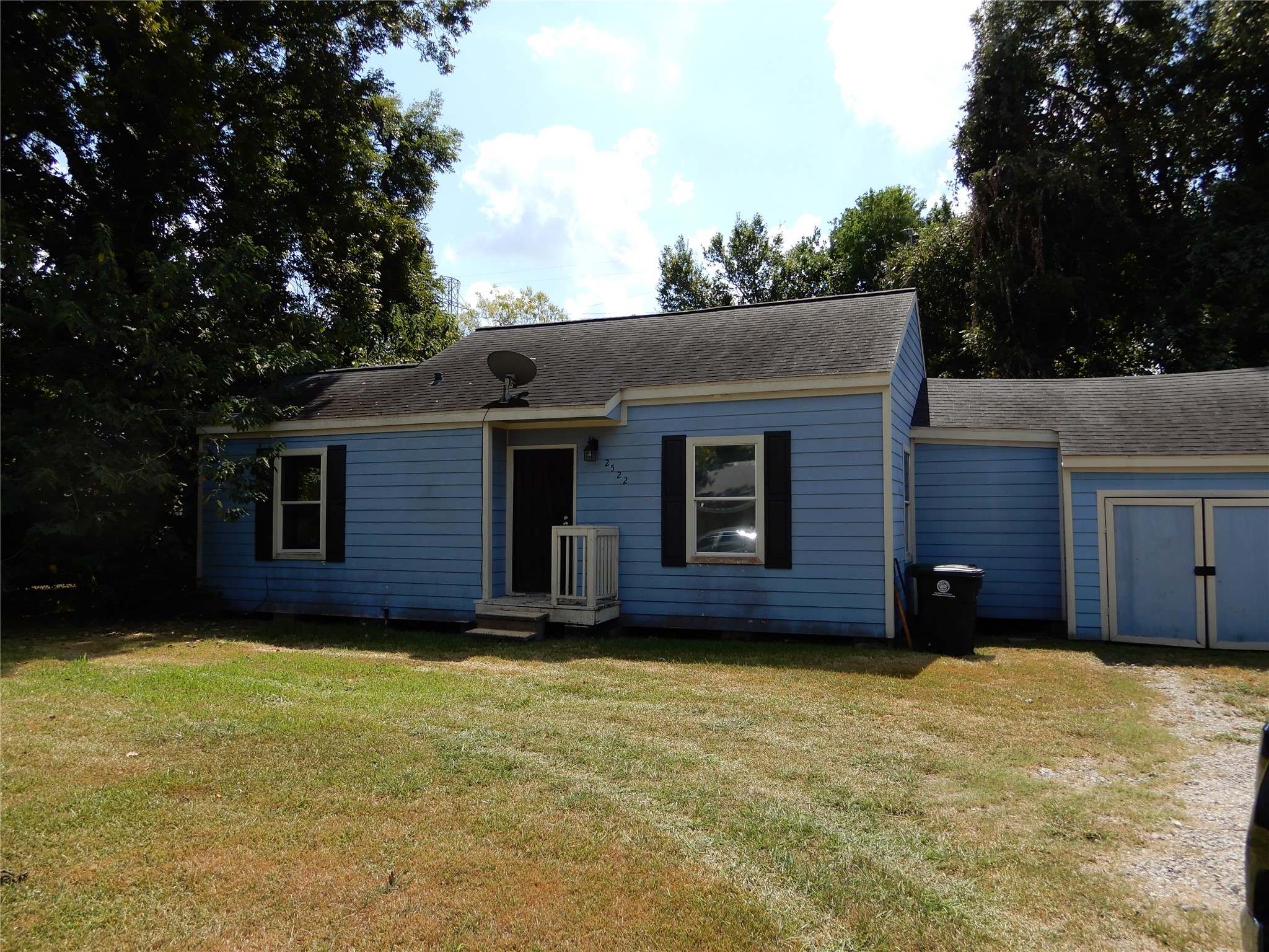 2522 Lynnfield Street Property Photo 1