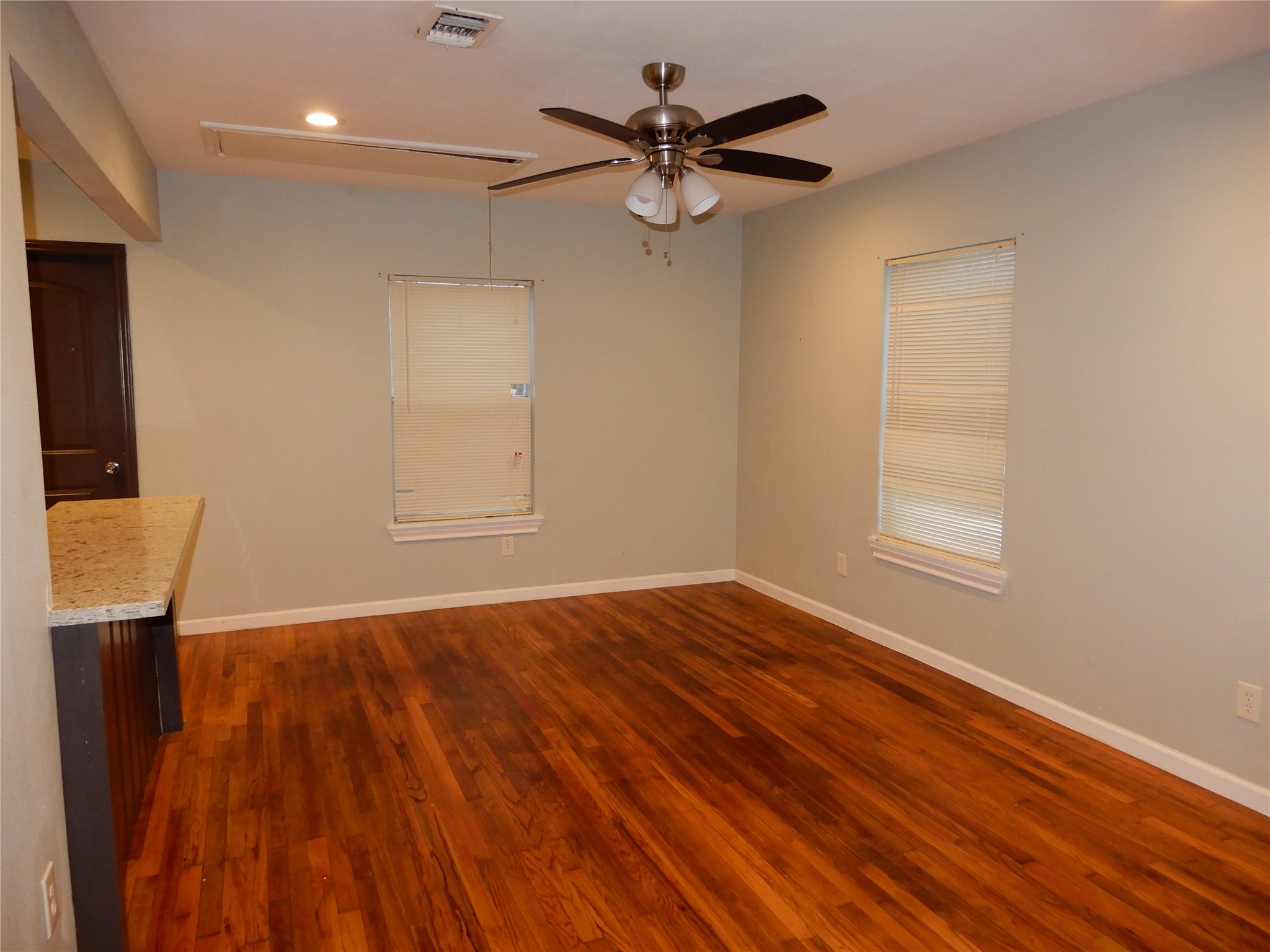 2522 Lynnfield Street Property Photo 2