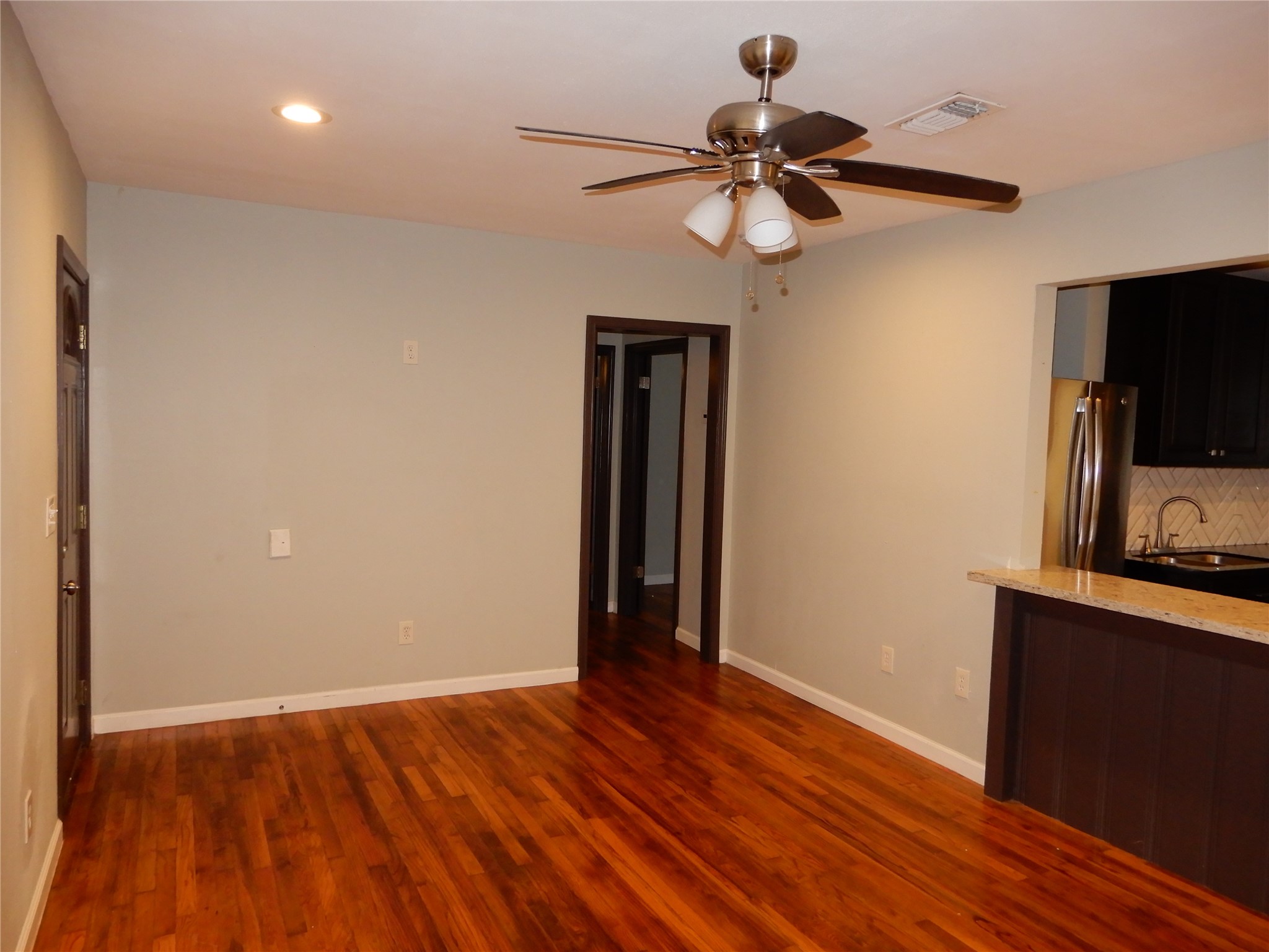 2522 Lynnfield Street Property Photo 3