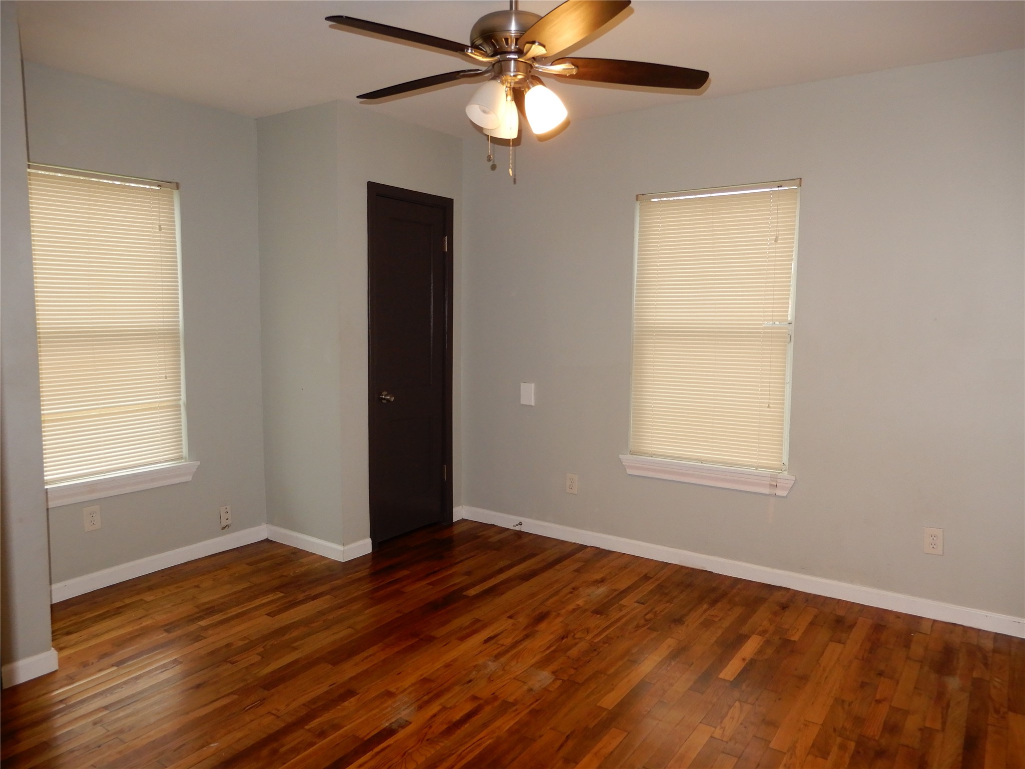 2522 Lynnfield Street Property Photo 6