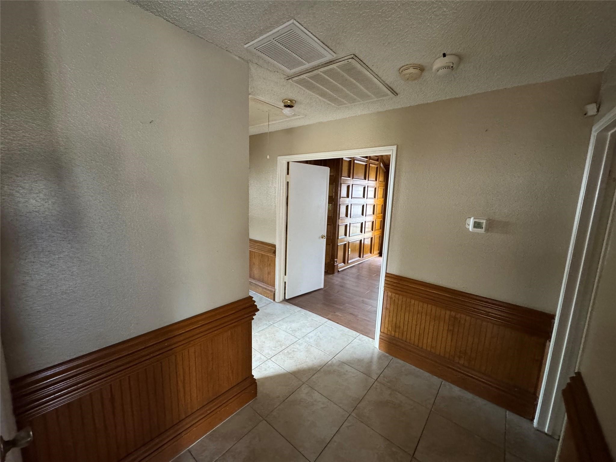 1511 Ridgebriar Property Photo 8