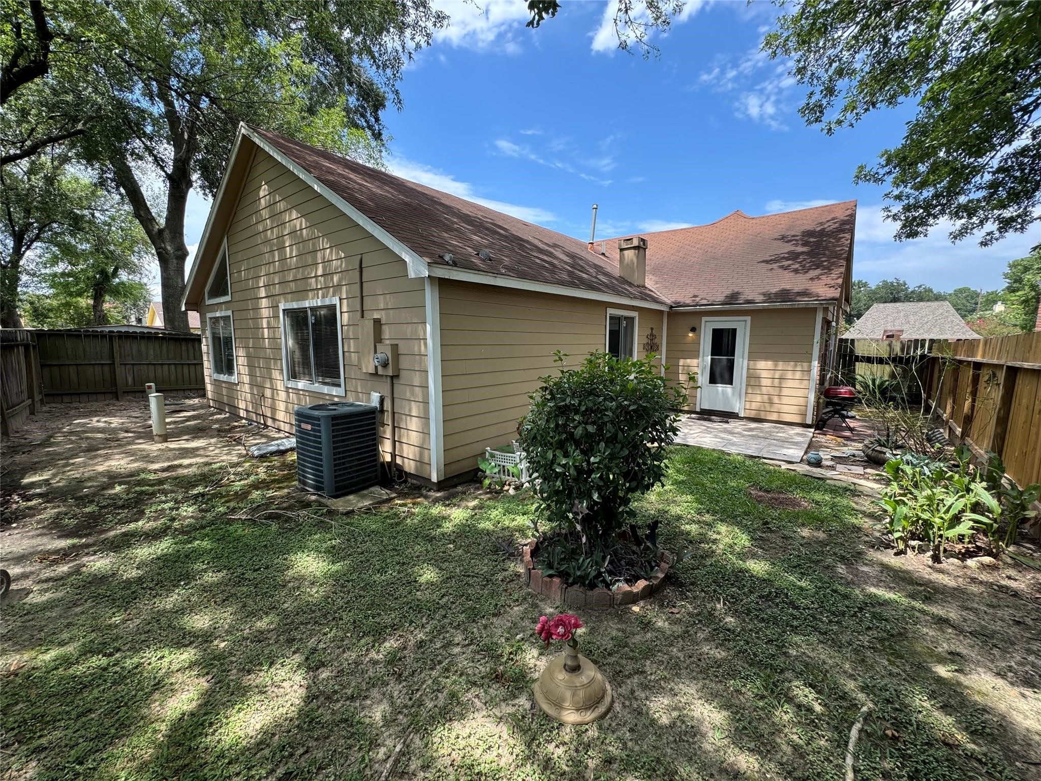 1511 Ridgebriar Property Photo 18