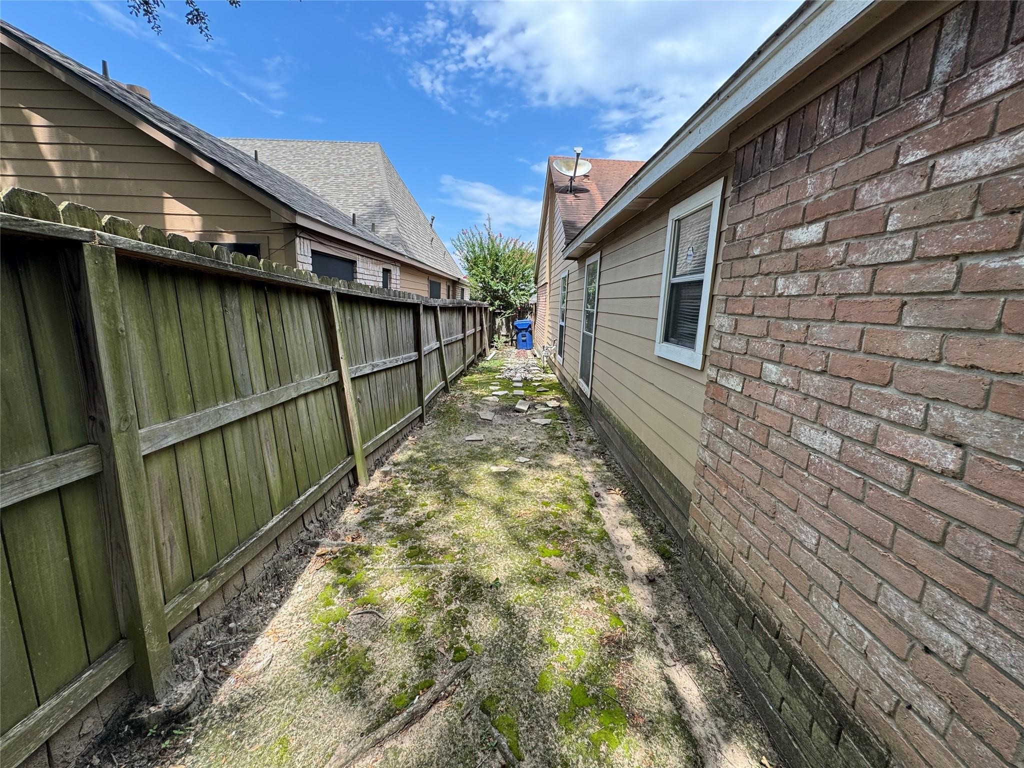 1511 Ridgebriar Property Photo 20