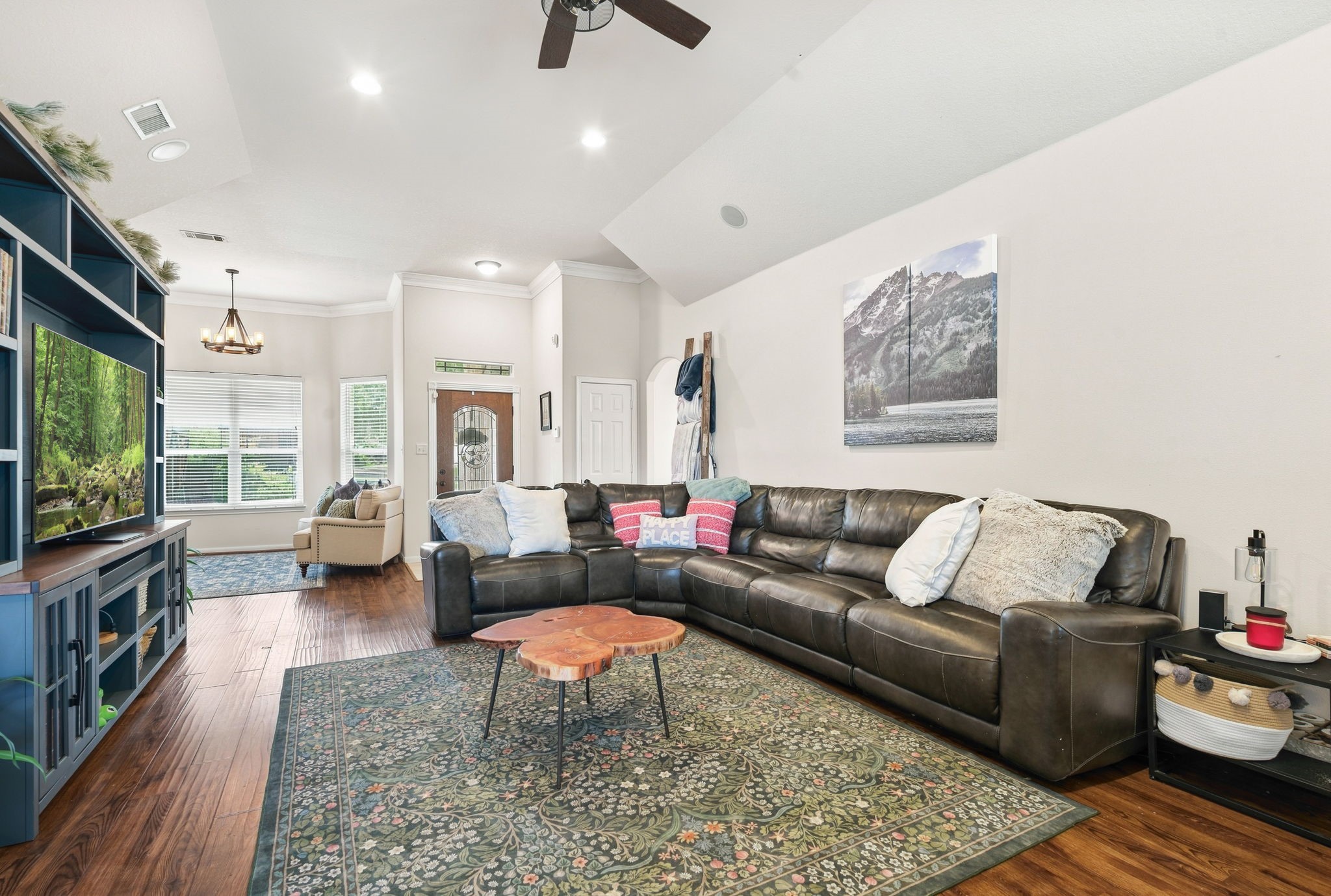 7090 Shadow Lake Drive Property Photo 11