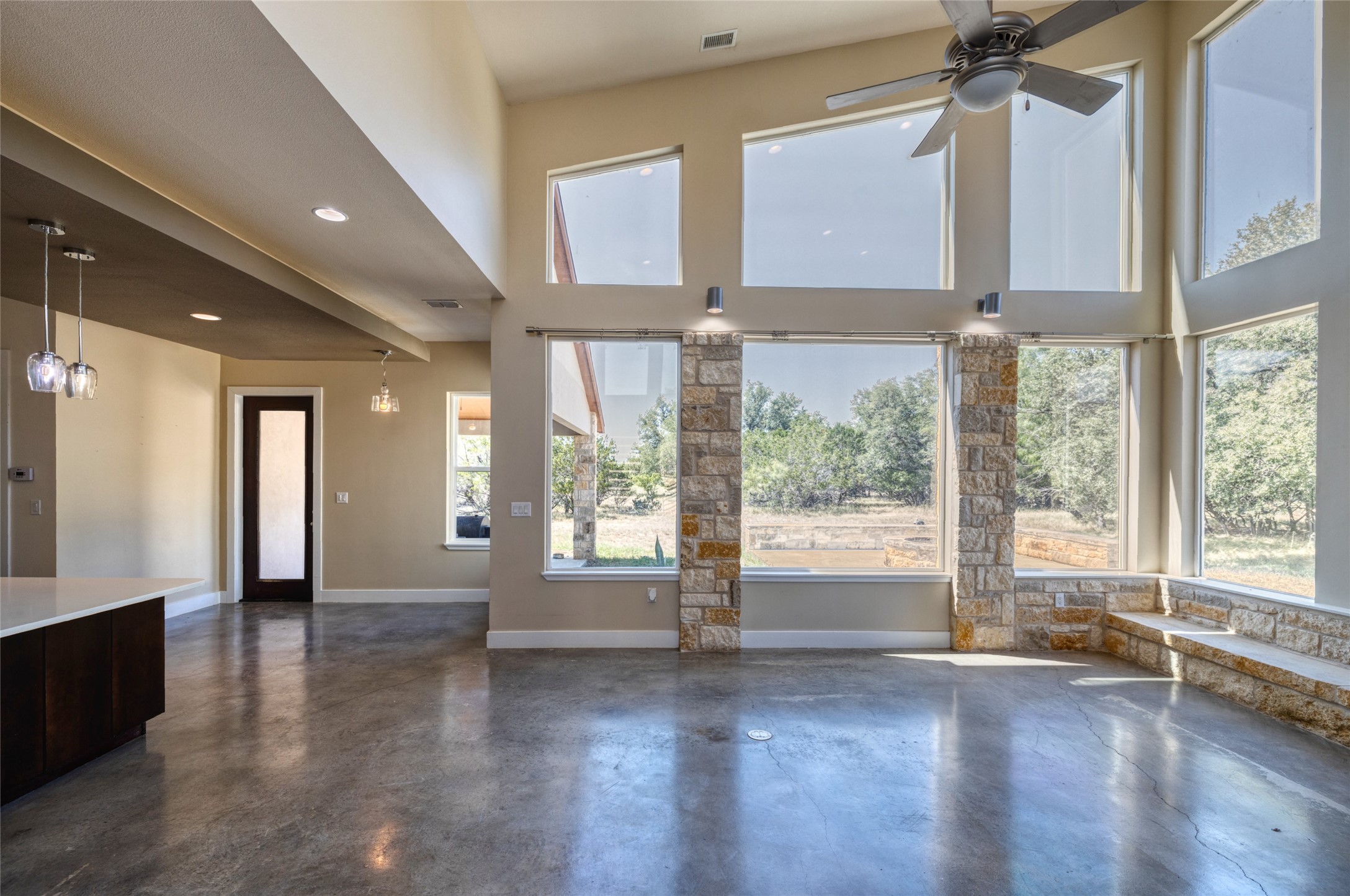 51 Starry Night Property Photo 4