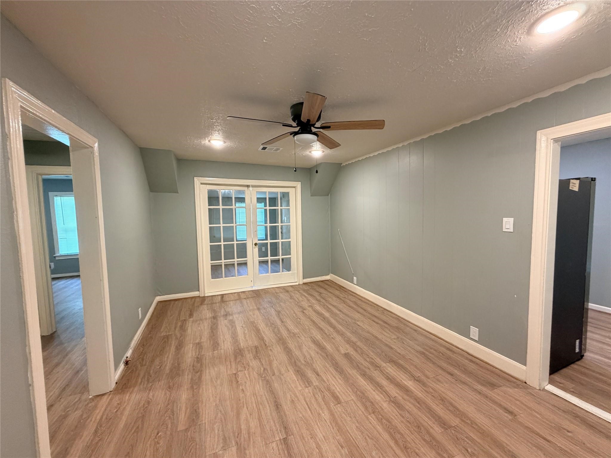 505 Sikes Street Property Photo 3