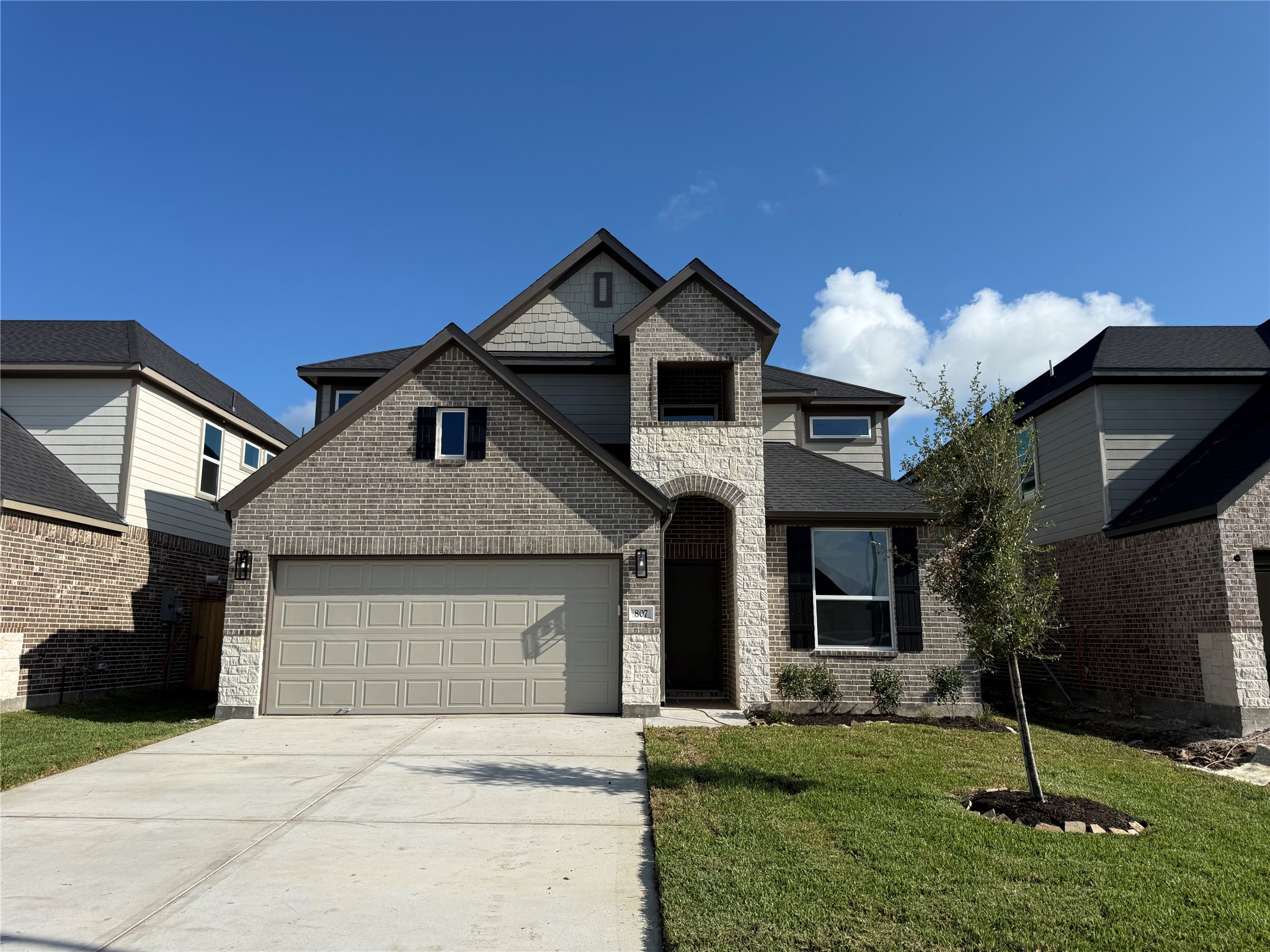 807 Orchard Vale Road Property Photo 1