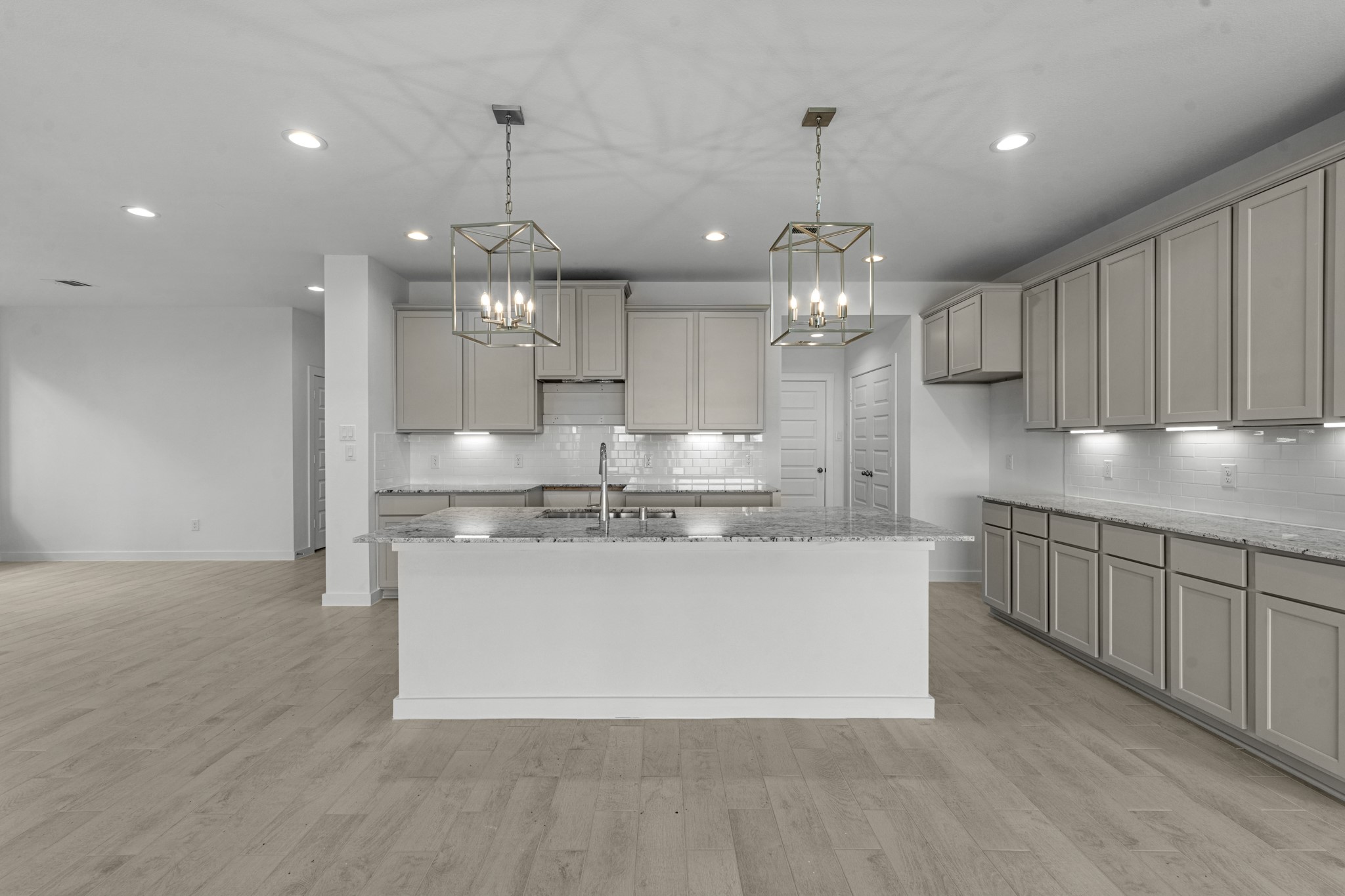 807 Orchard Vale Road Property Photo 2