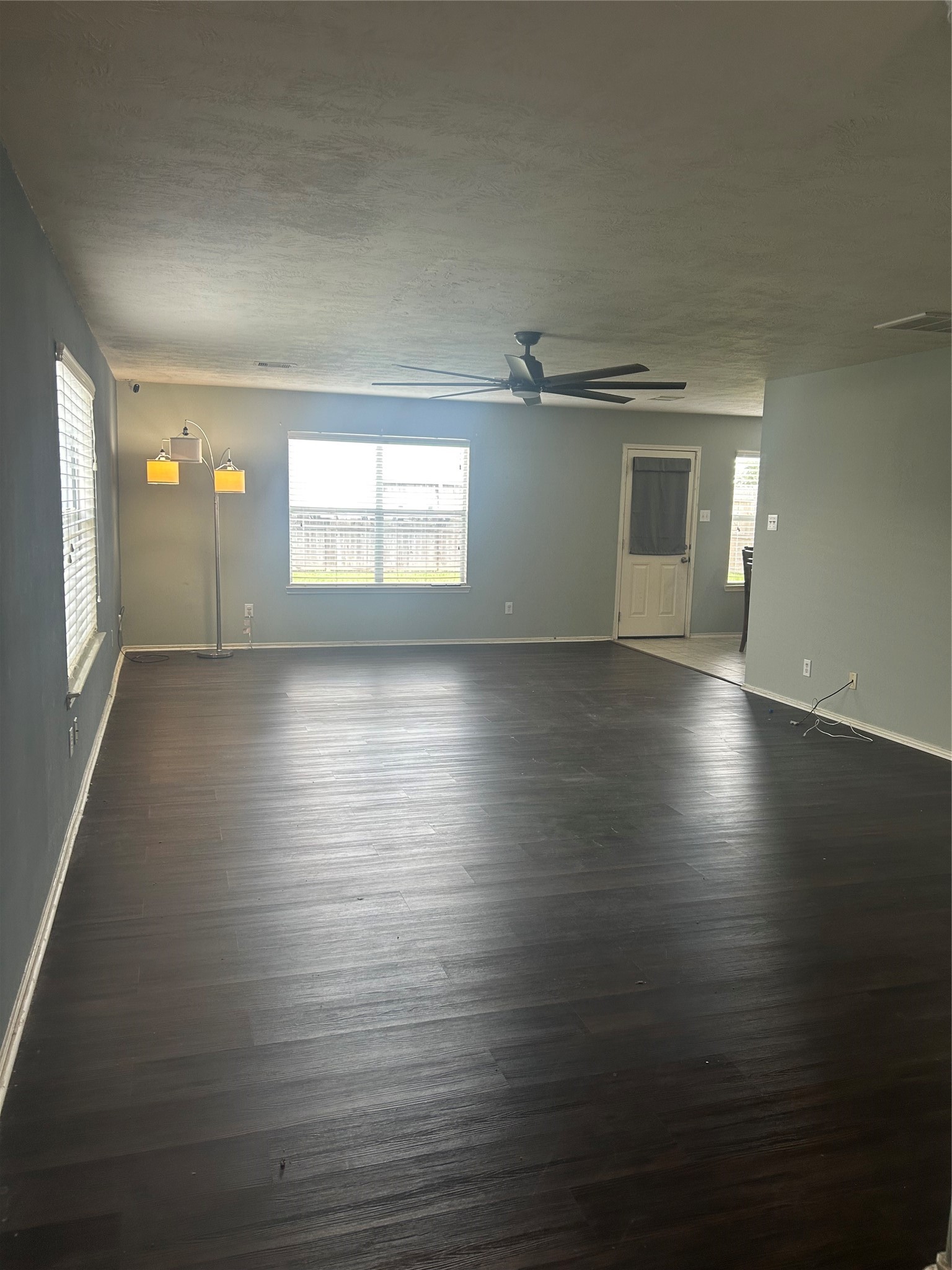 4419 Amaryllis Avenue Property Photo 4