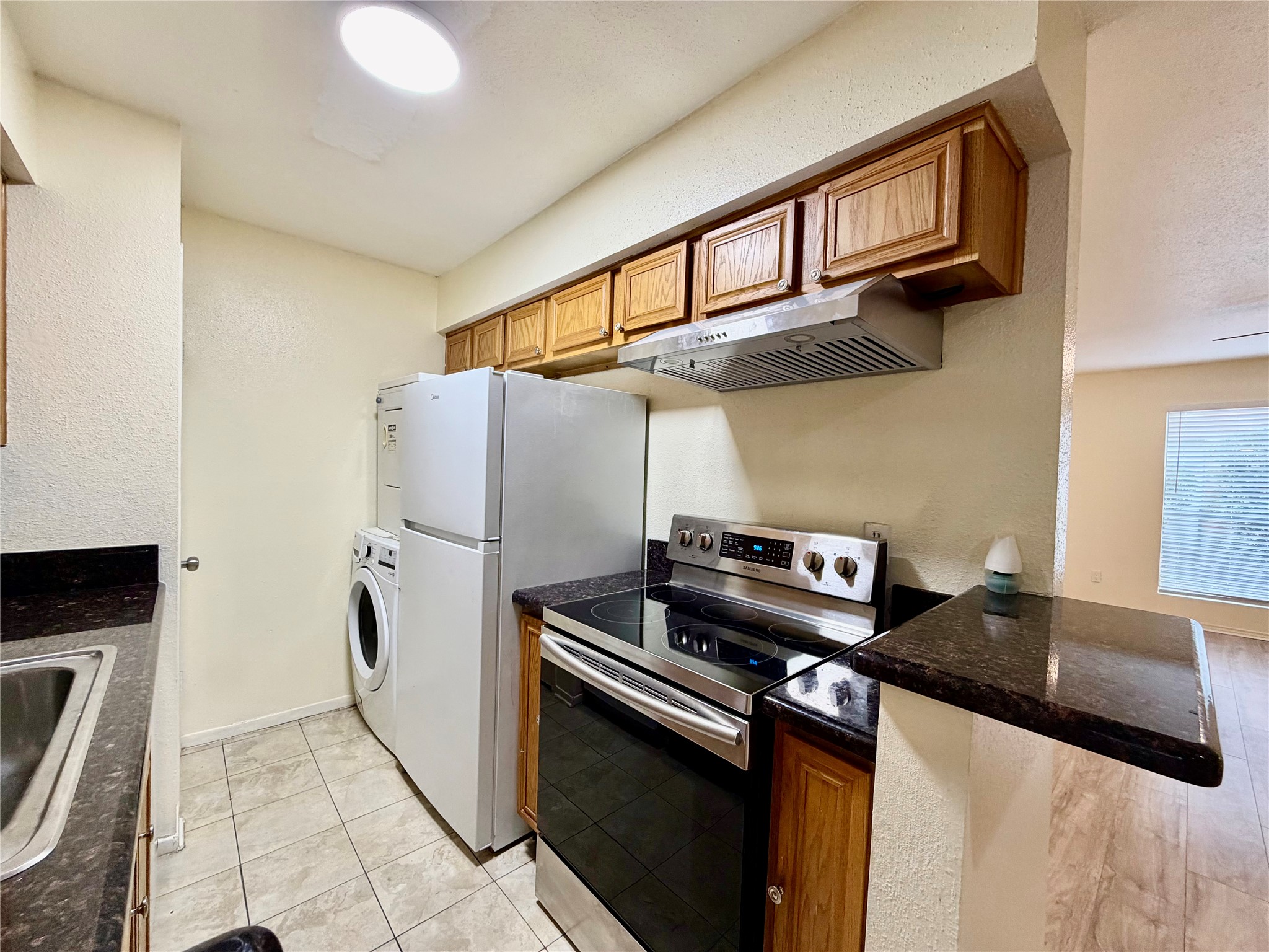 2120 Wilcrest Drive 121 Property Photo 11