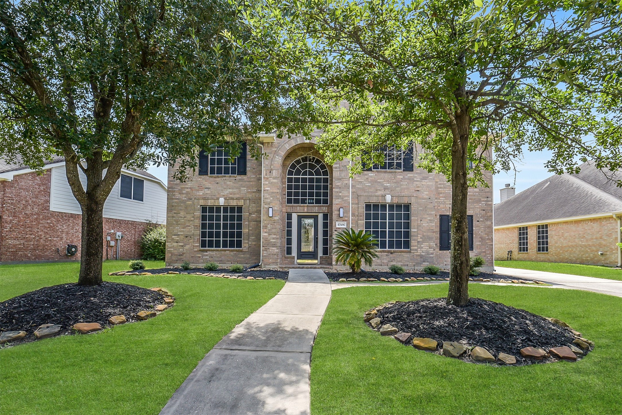17306 Eagle Ledge Drive Property Photo 1
