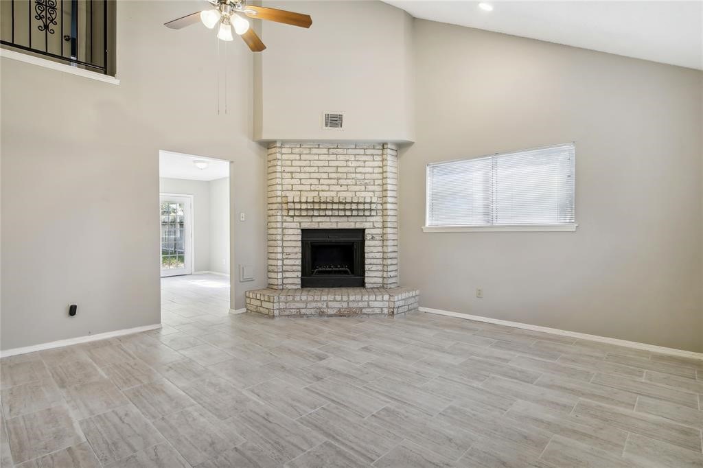 9414 Crystal Cove Circle Property Photo 3