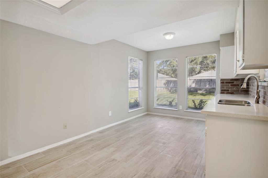 9414 Crystal Cove Circle Property Photo 7