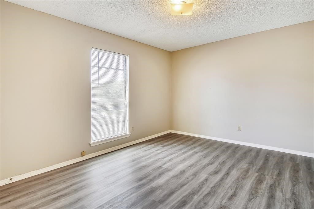9414 Crystal Cove Circle Property Photo 11