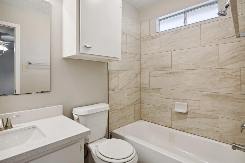 9414 Crystal Cove Circle Property Photo 12