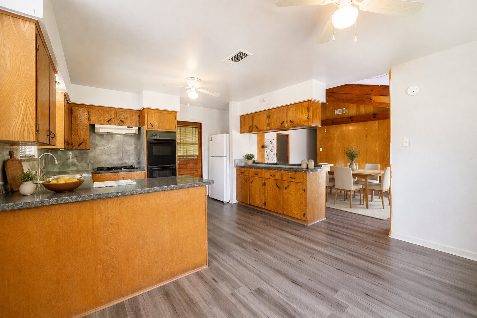 4402 Balkin Street Property Photo 4