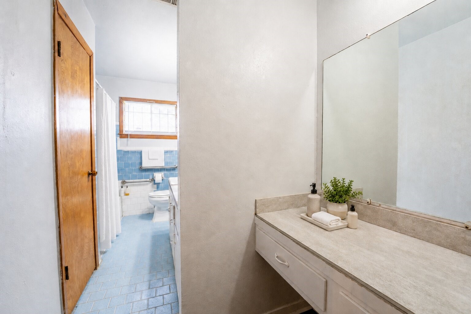 4402 Balkin Street Property Photo 12