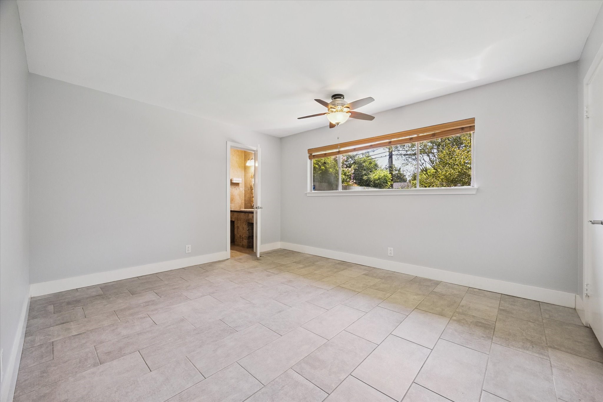 9407 Meadowbriar Lane Property Photo 23