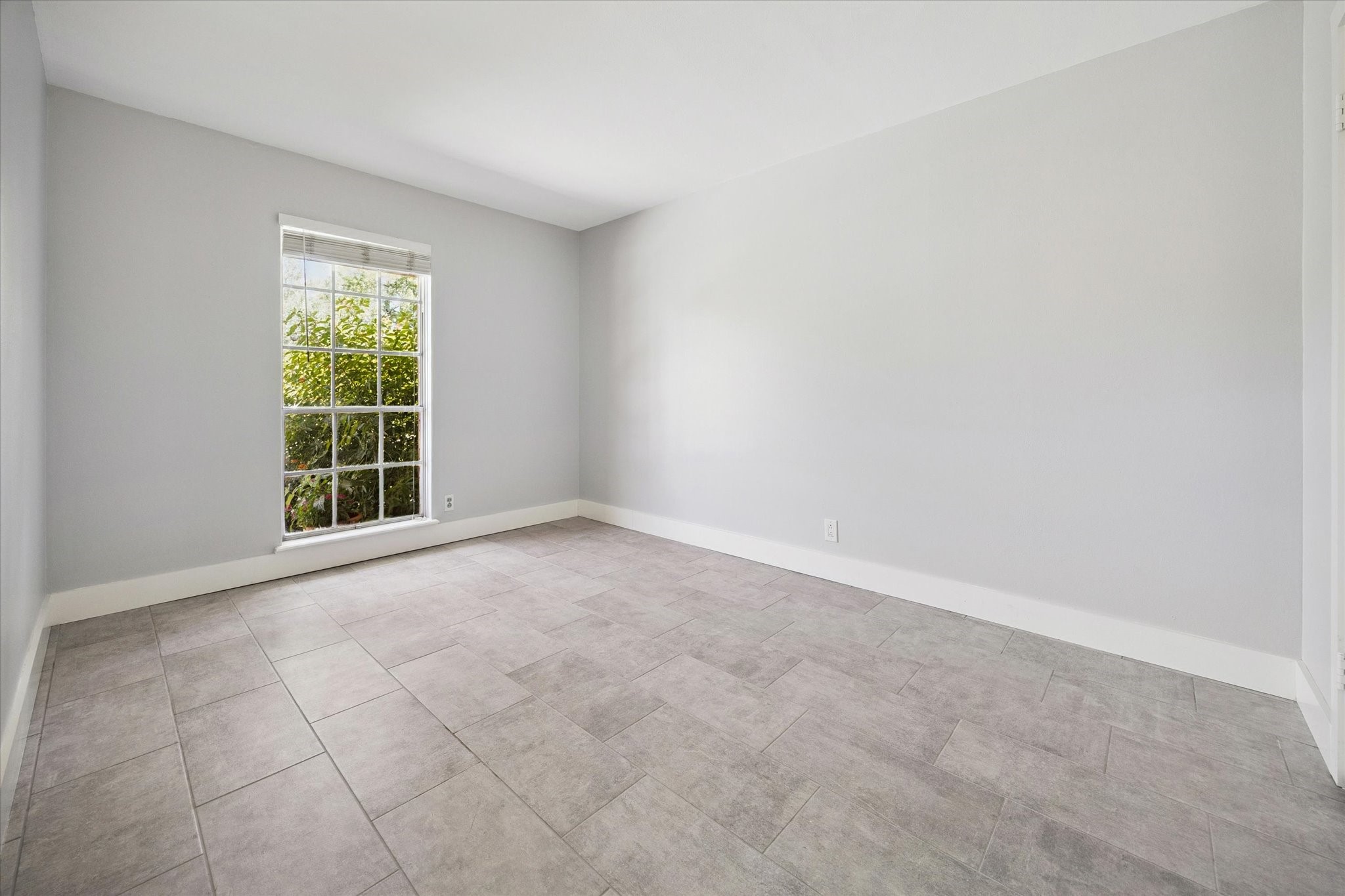 9407 Meadowbriar Lane Property Photo 28
