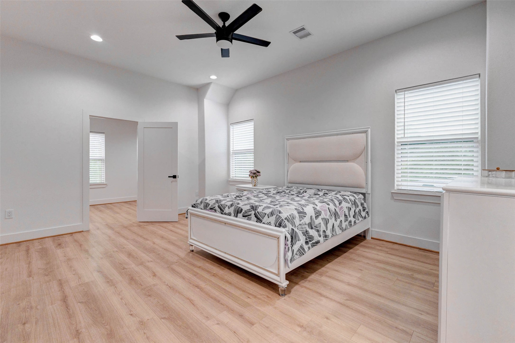 8617 Kari Court Property Photo 33