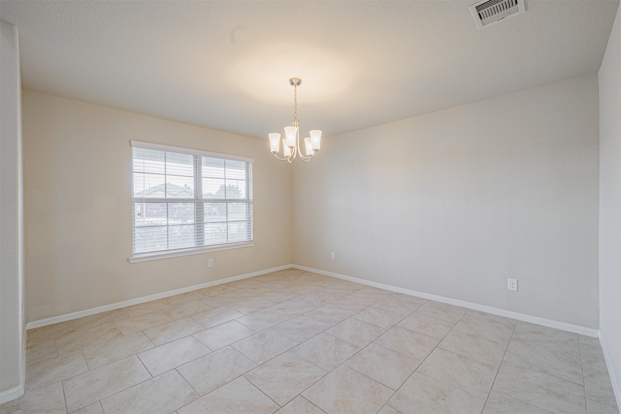 3142 Mcdonough Way Property Photo 7