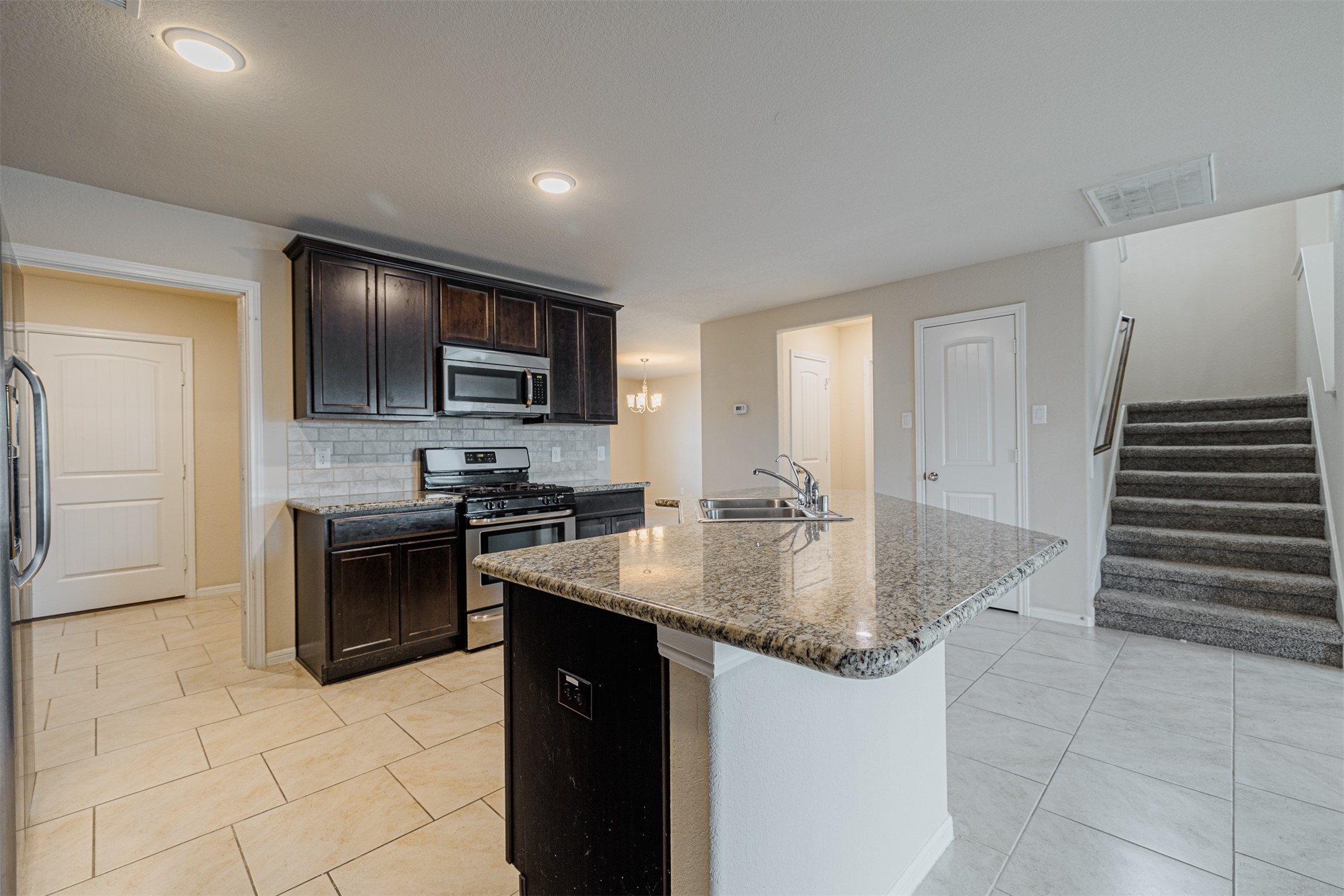 3142 Mcdonough Way Property Photo 12
